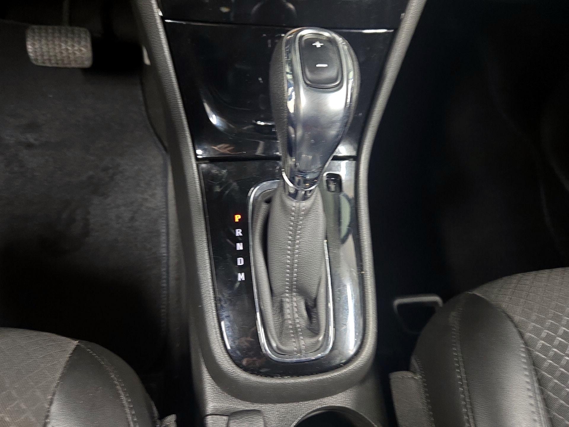 Thumbnail: 2019 Buick Encore - 17