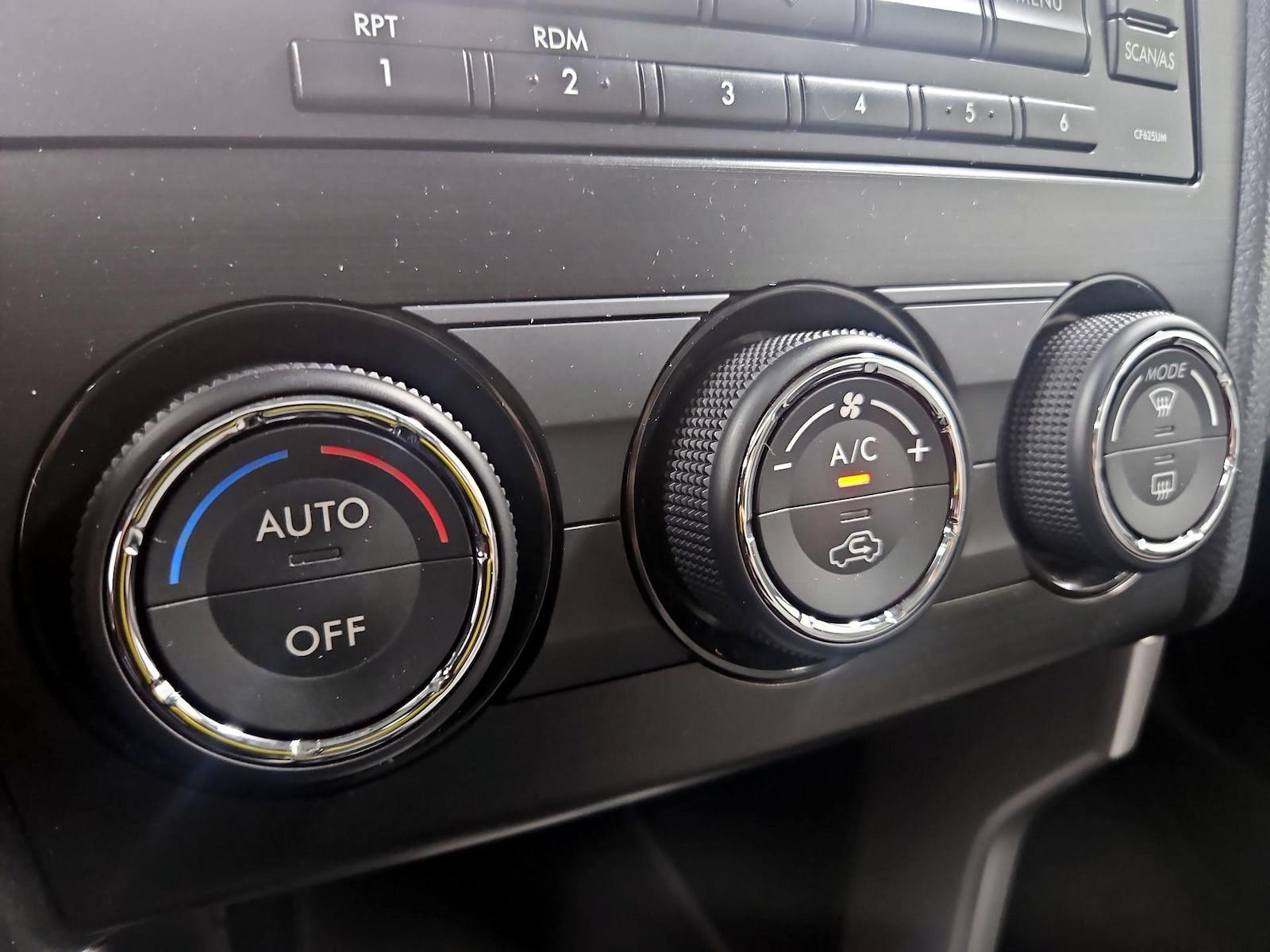 2014 Subaru Forester i Limited - Photo 17