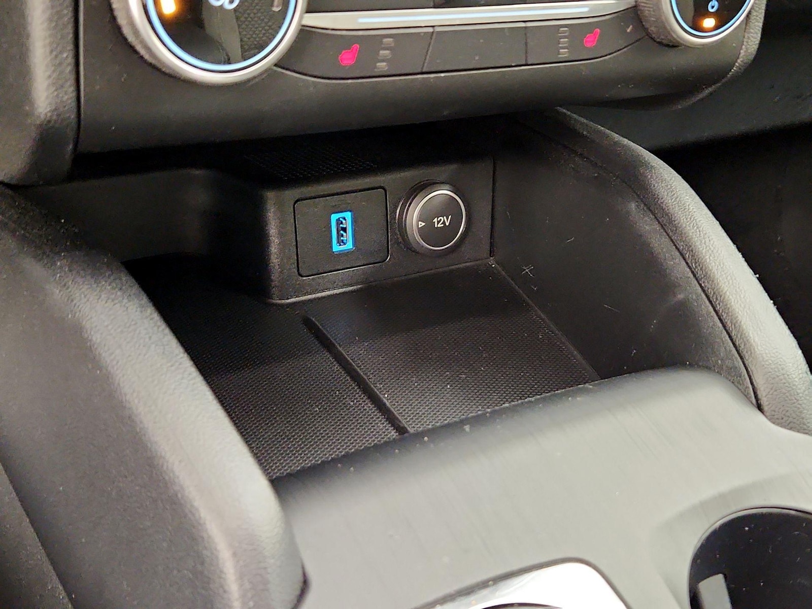 2020 Ford Escape SE - Photo 20