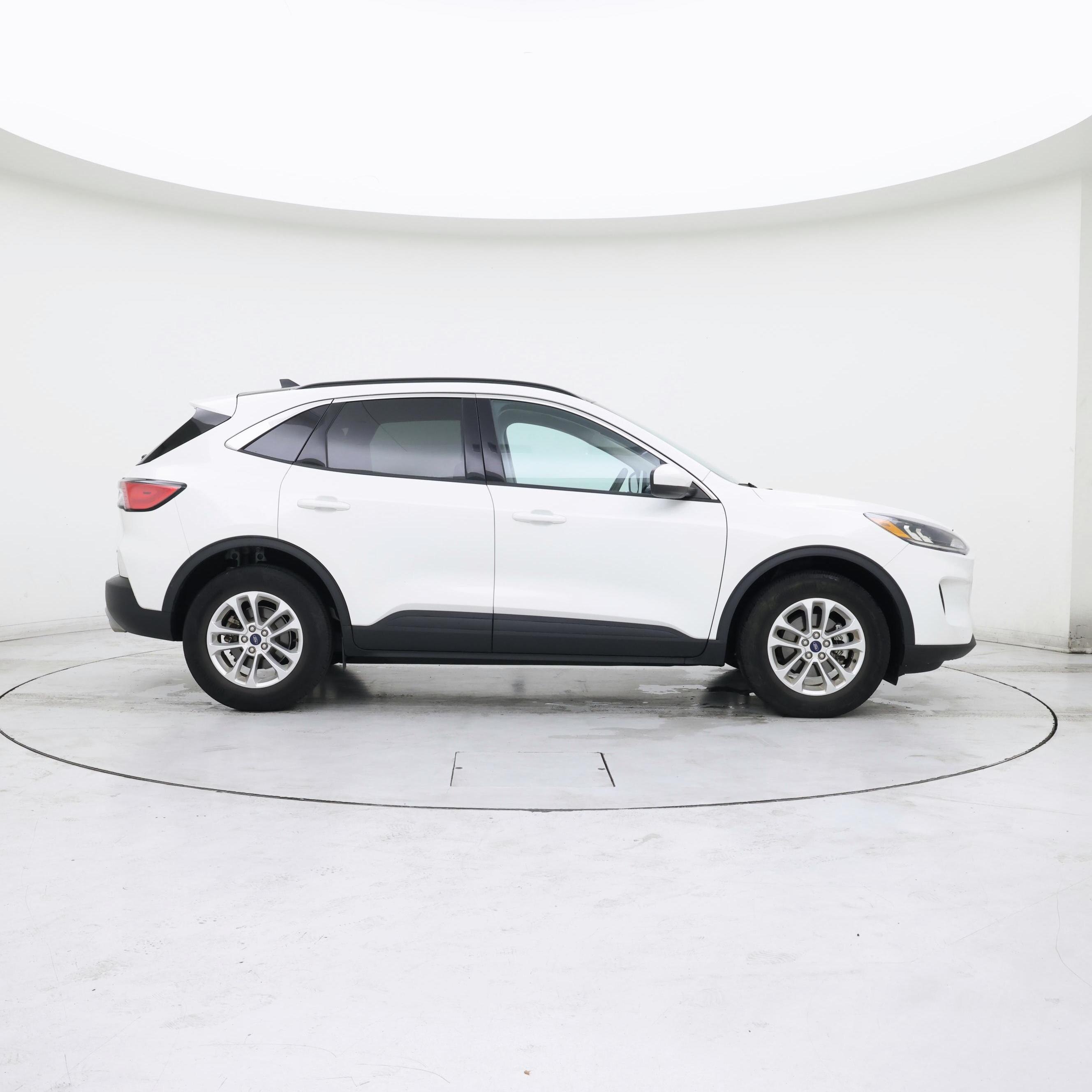 Thumbnail: 2020 Ford Escape - 7