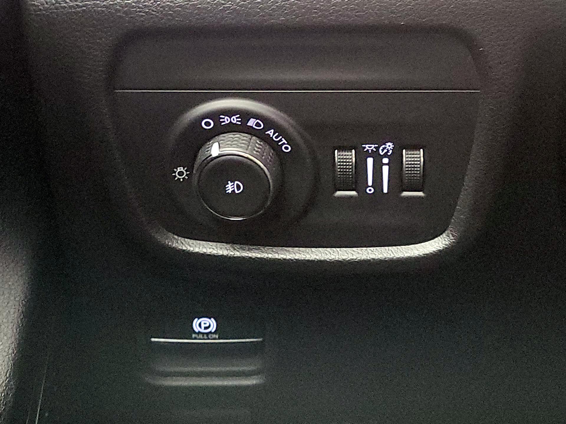 Thumbnail: 2024 Jeep Grand Cherokee - 13