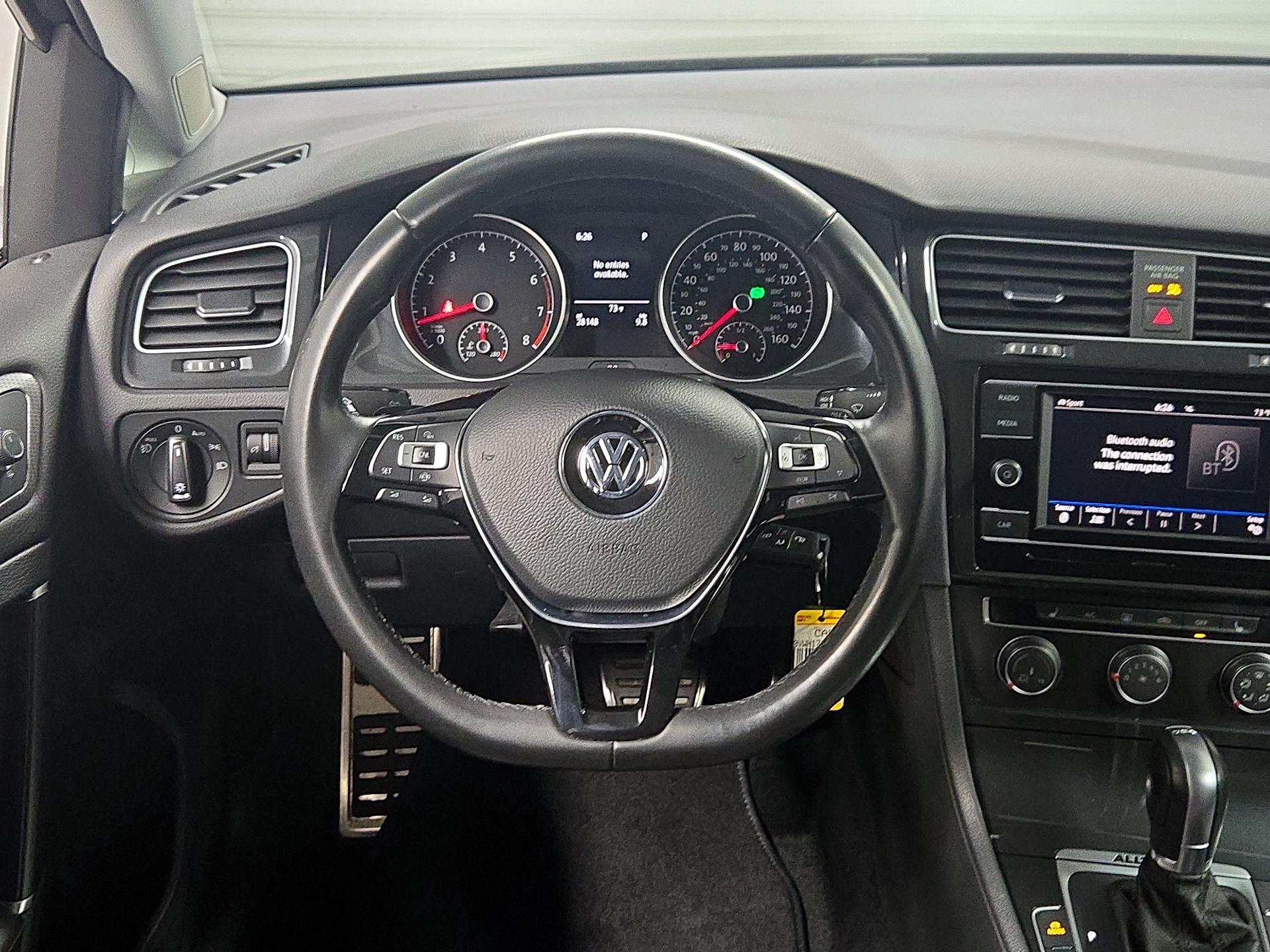 Thumbnail: 2019 Volkswagen Golf - 10