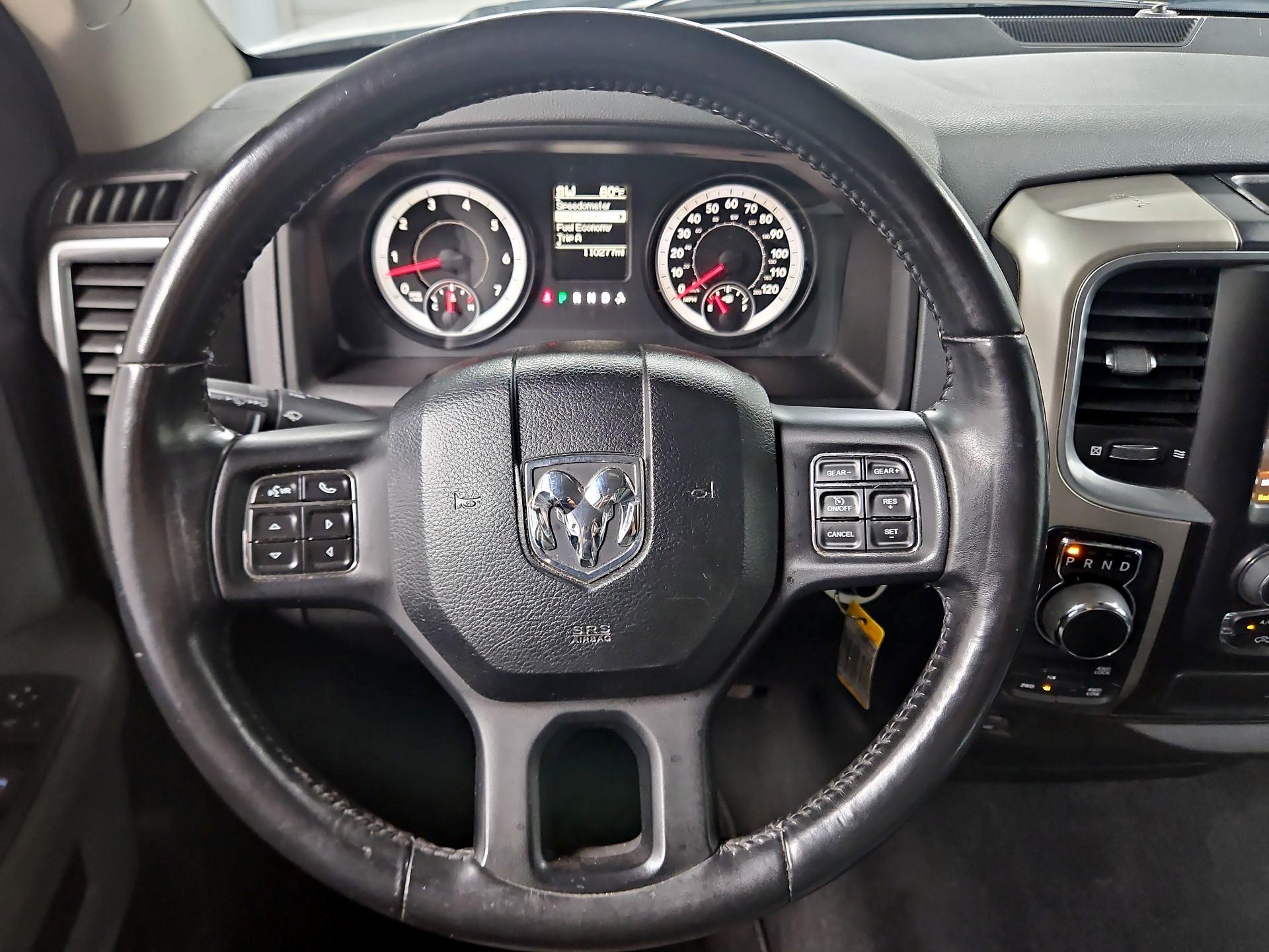 Thumbnail: 2019 RAM 1500 Classic - 10