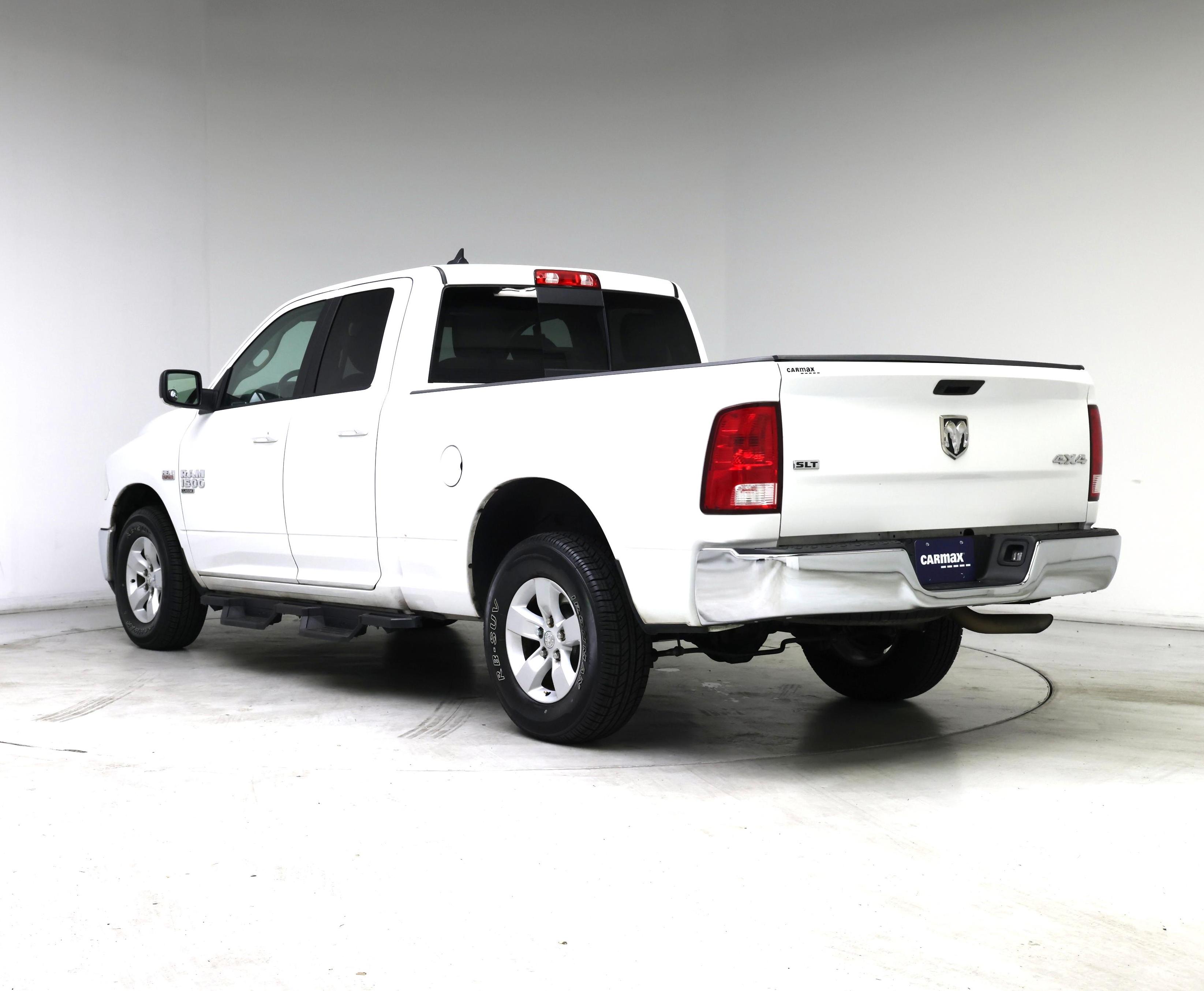 Thumbnail: 2019 RAM 1500 Classic - 2