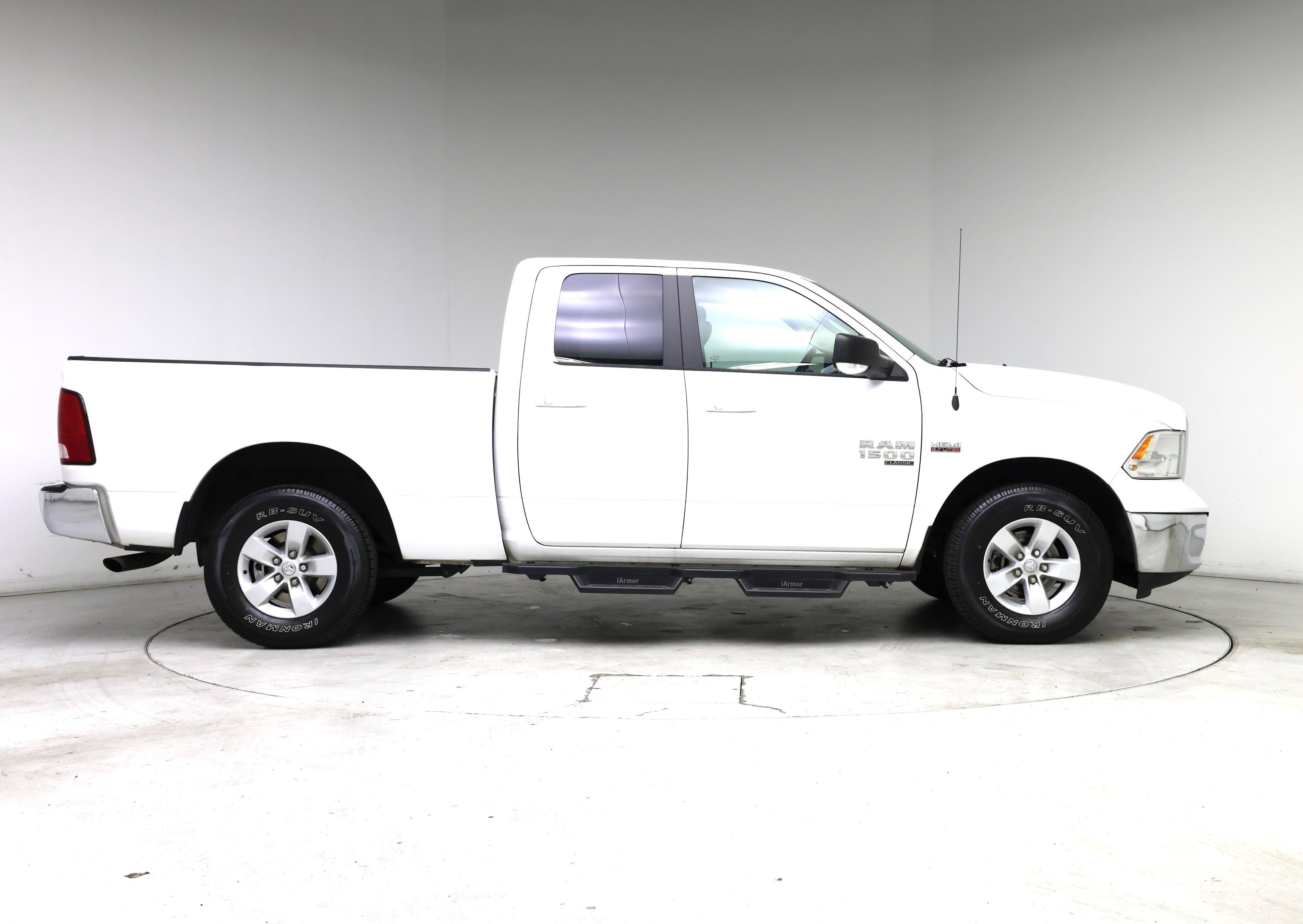 Thumbnail: 2019 RAM 1500 Classic - 7