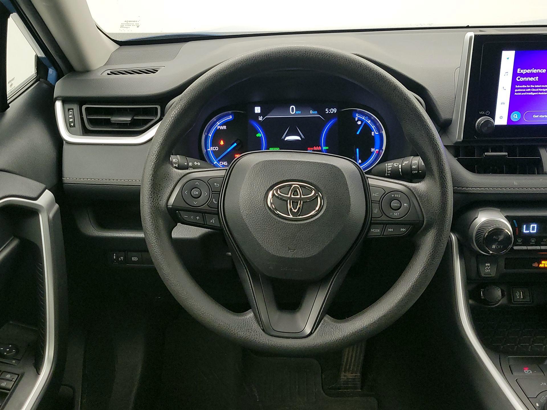 Thumbnail: 2023 Toyota RAV4 - 10