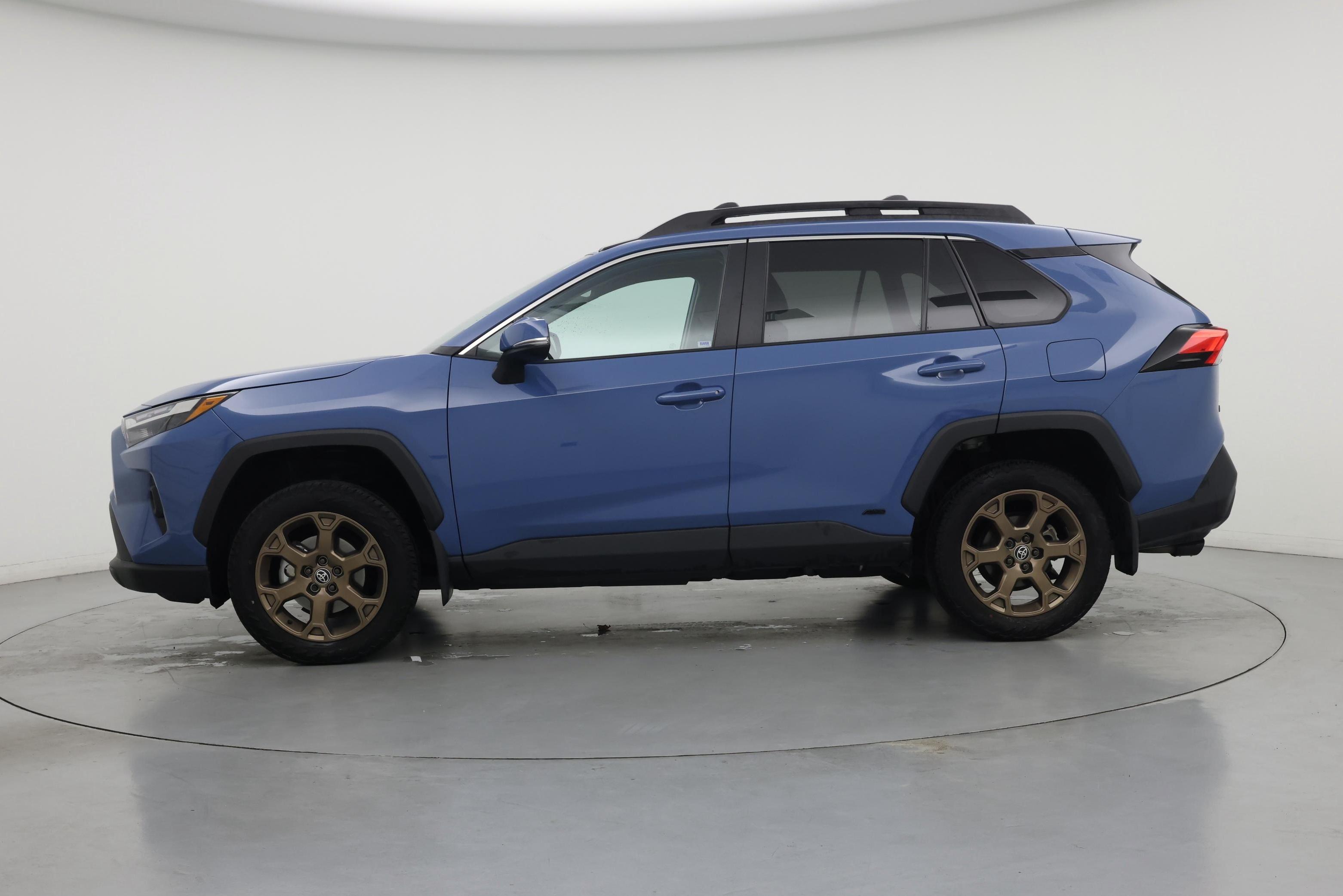 Thumbnail: 2023 Toyota RAV4 - 3