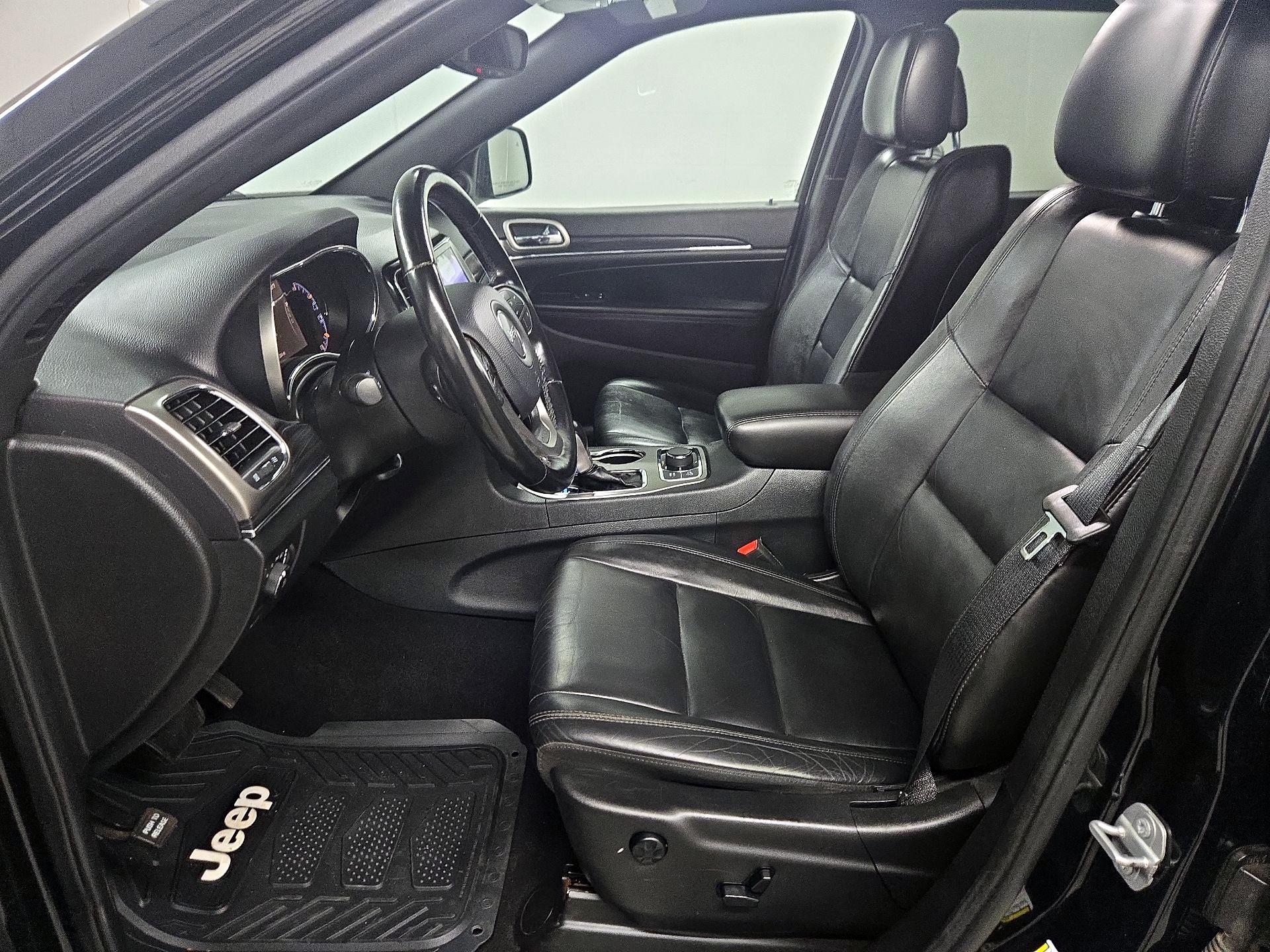 Thumbnail: 2020 Jeep Grand Cherokee - 11