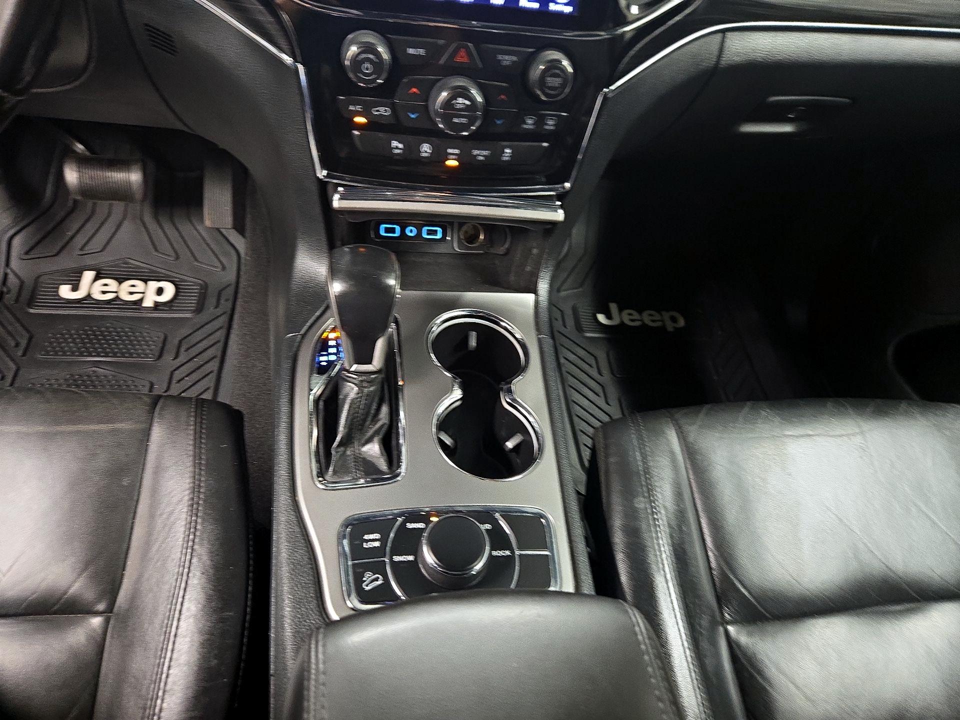 Thumbnail: 2020 Jeep Grand Cherokee - 18