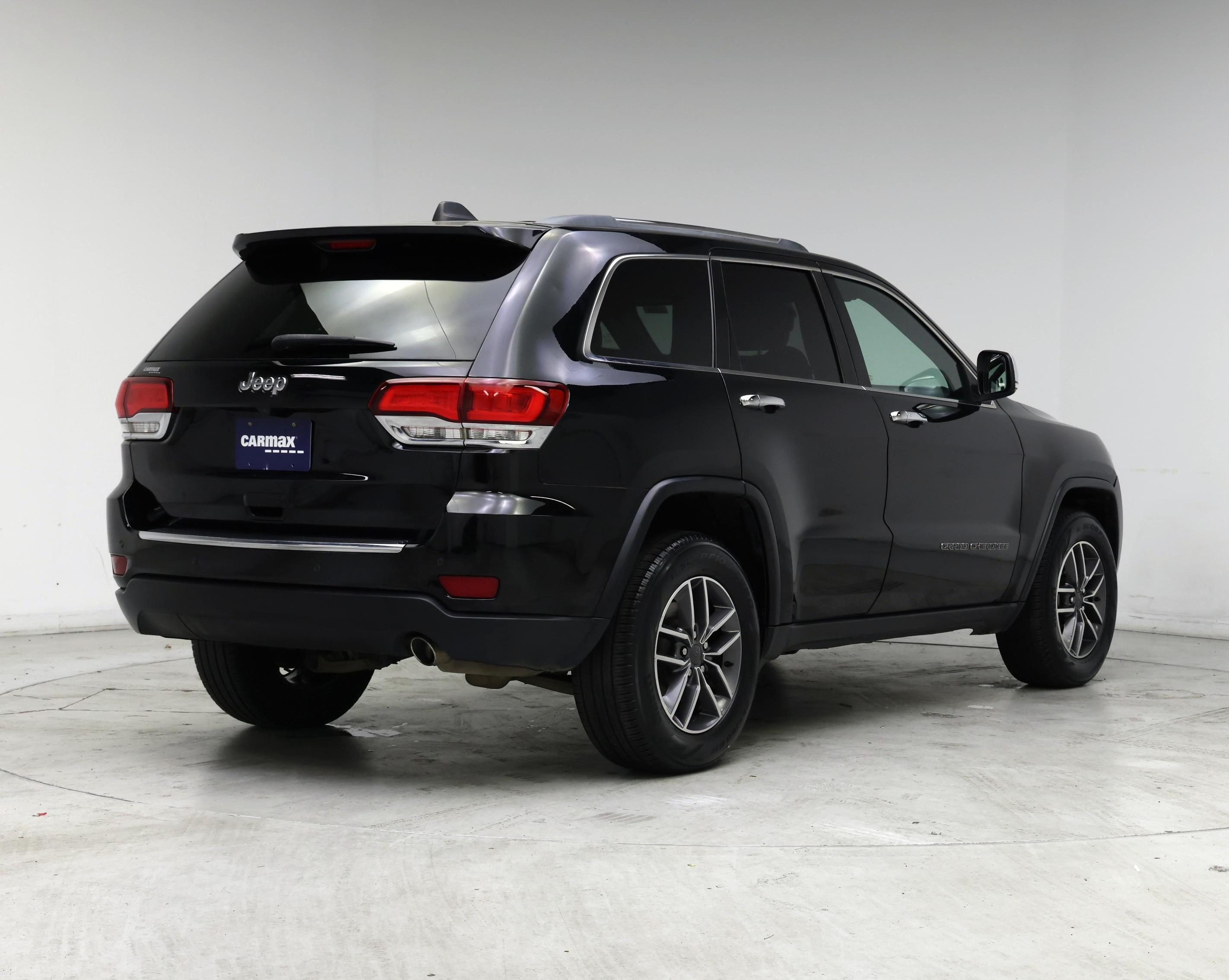 Thumbnail: 2020 Jeep Grand Cherokee - 8