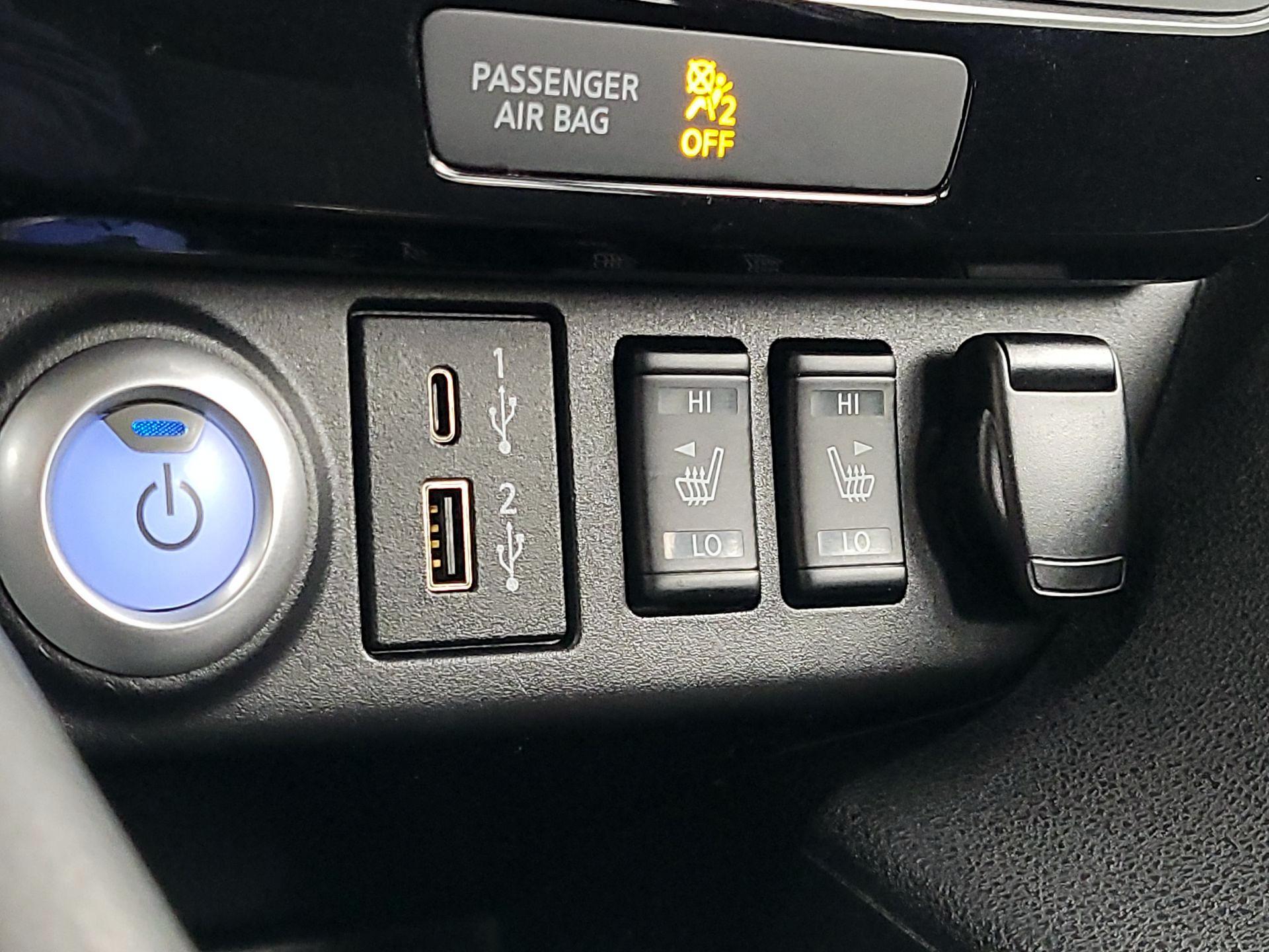 Thumbnail: 2022 Nissan Leaf - 19