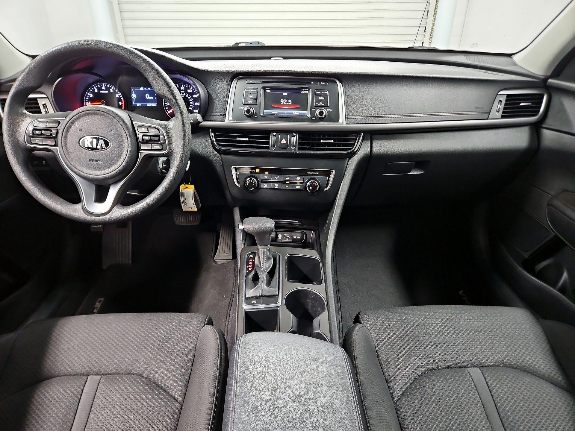 Thumbnail: 2017 Kia Optima - 9