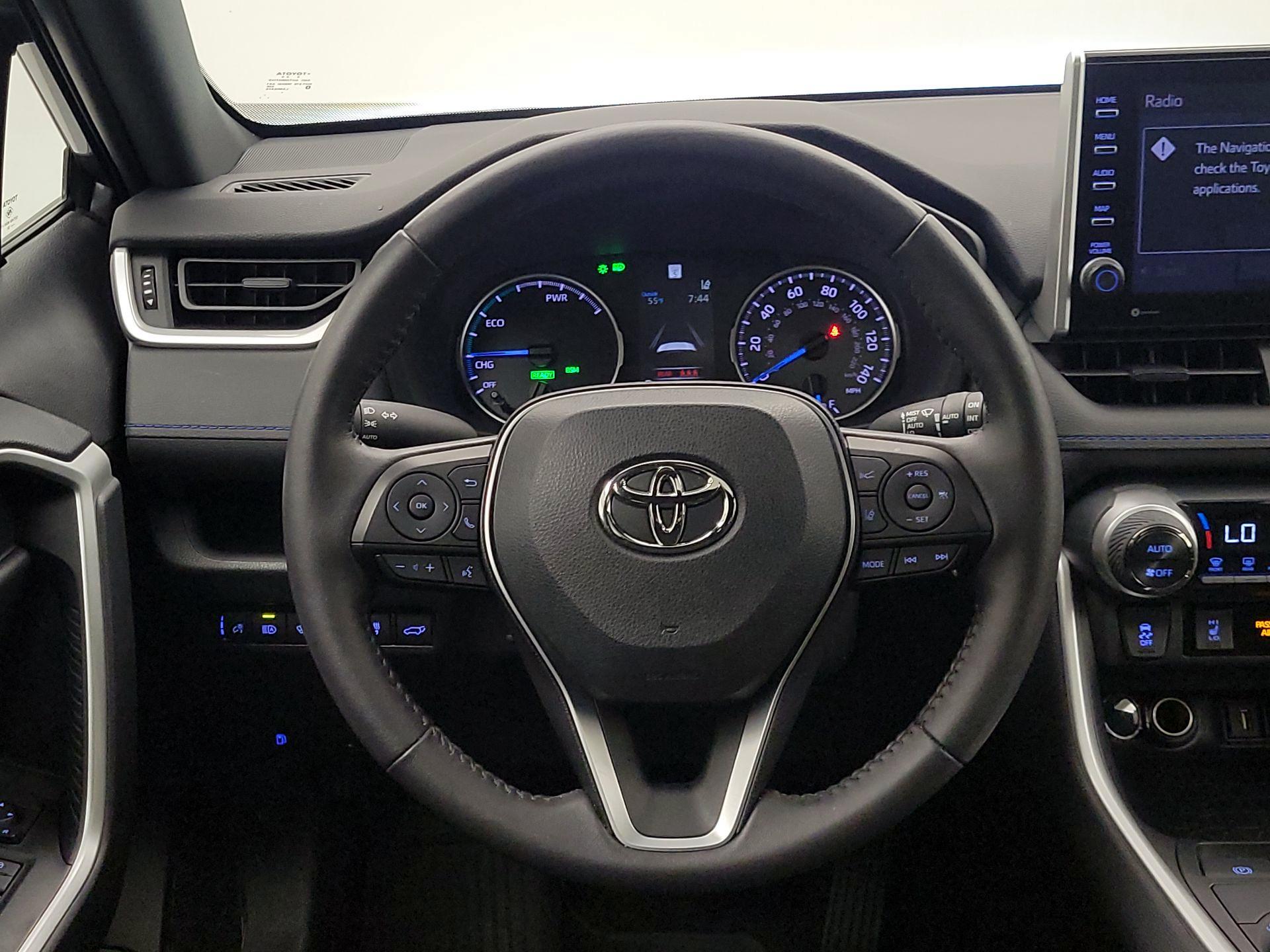 Thumbnail: 2022 Toyota RAV4 - 10