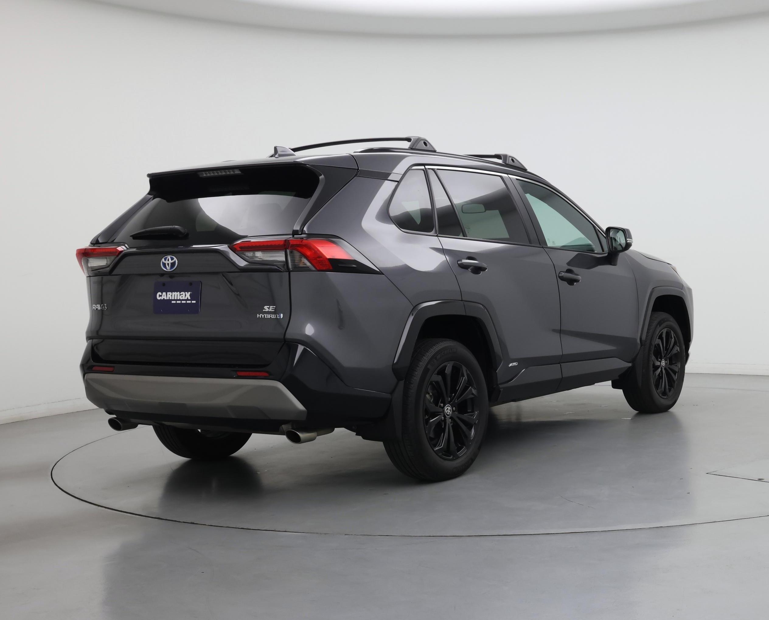 Thumbnail: 2022 Toyota RAV4 - 8