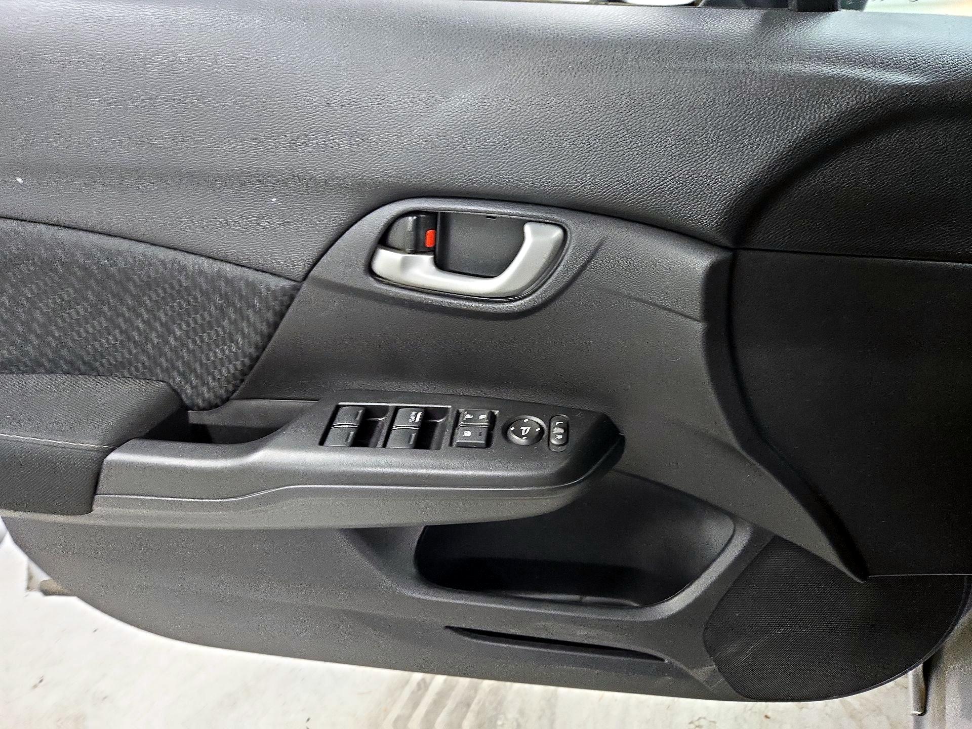 Thumbnail: 2015 Honda Civic - 12