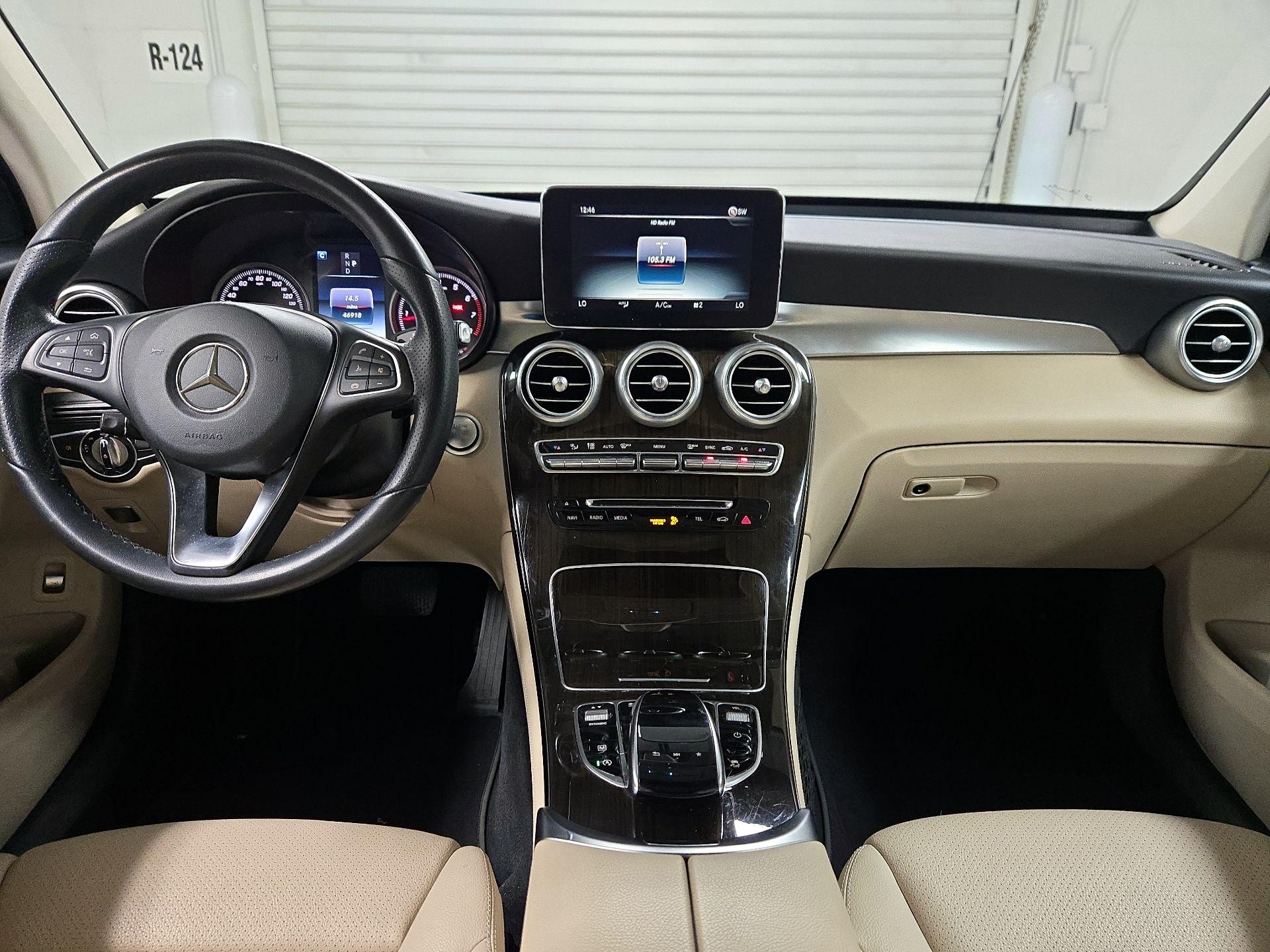 Thumbnail: 2017 Mercedes-Benz GLC - 9