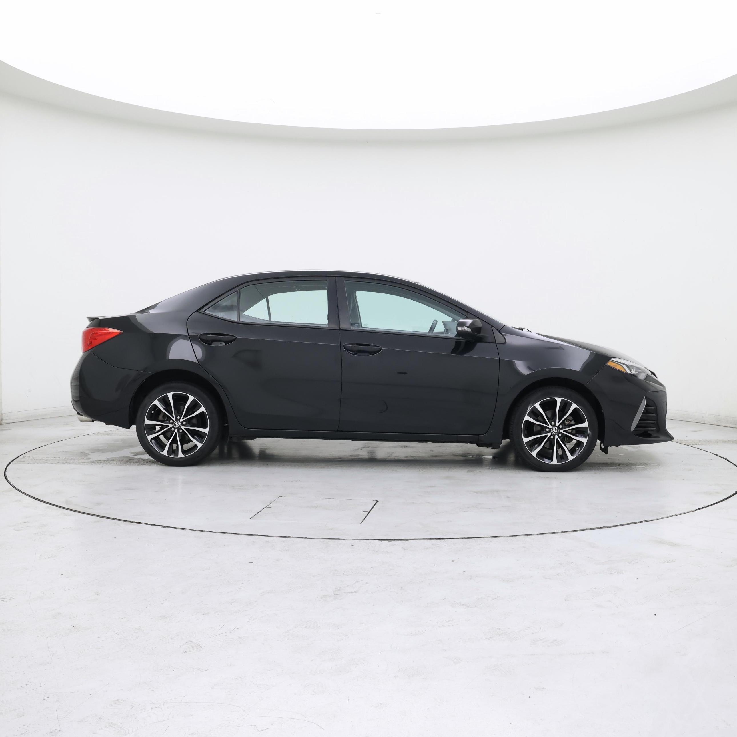 Thumbnail: 2017 Toyota Corolla - 7