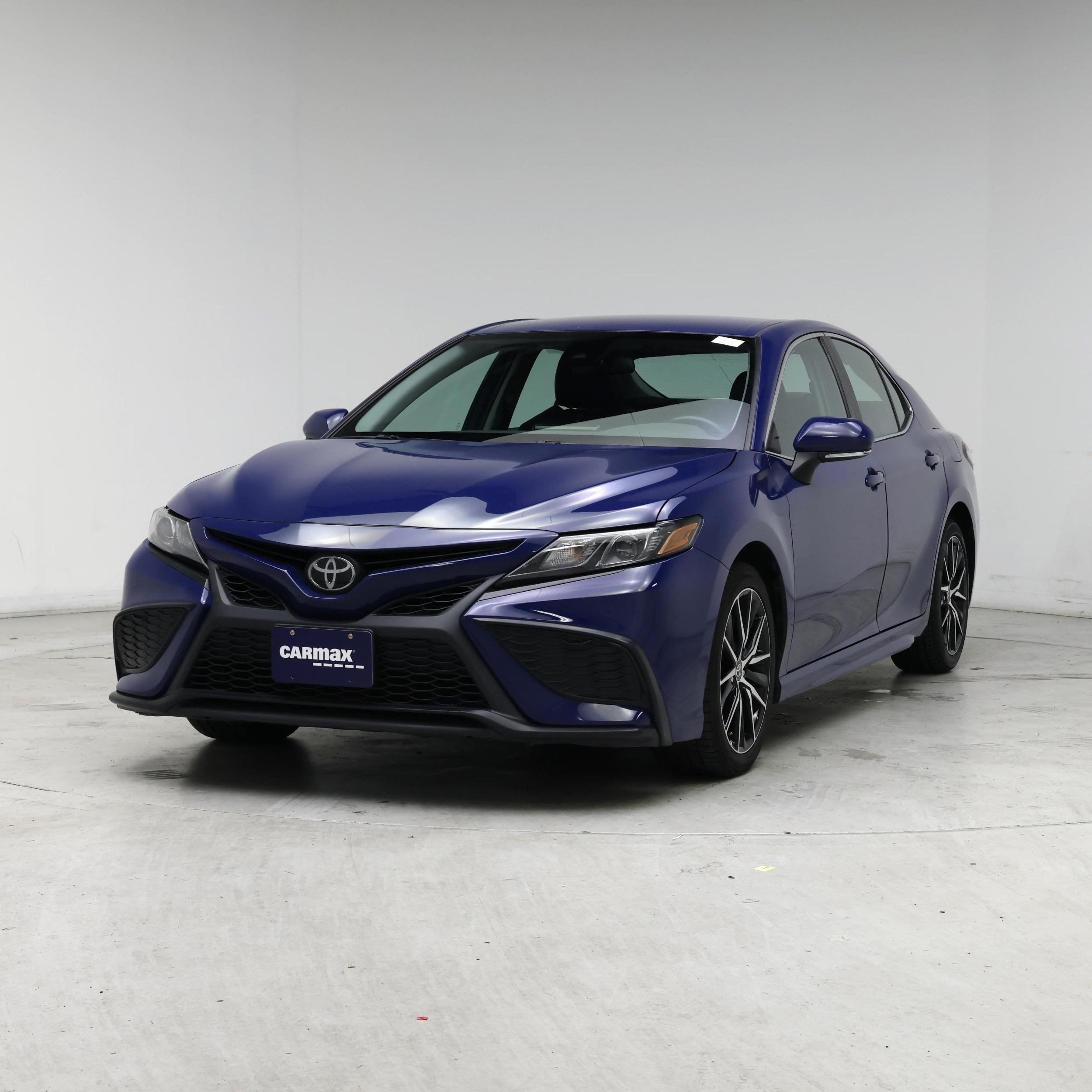 Thumbnail: 2023 Toyota Camry - 4