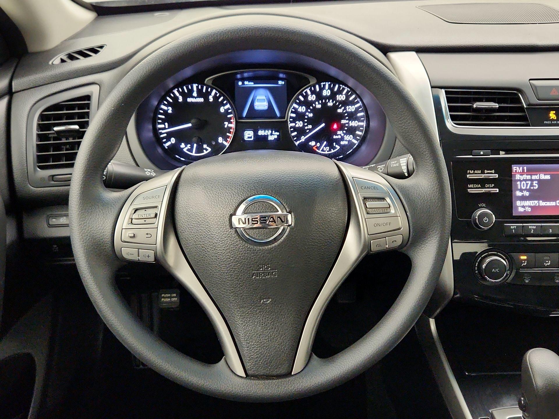 Thumbnail: 2014 Nissan Altima - 10