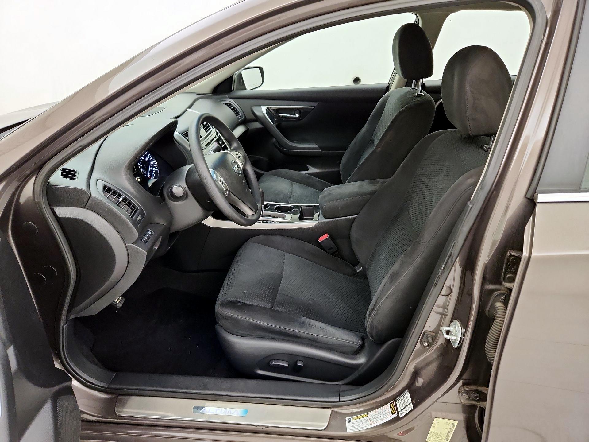 Thumbnail: 2014 Nissan Altima - 11
