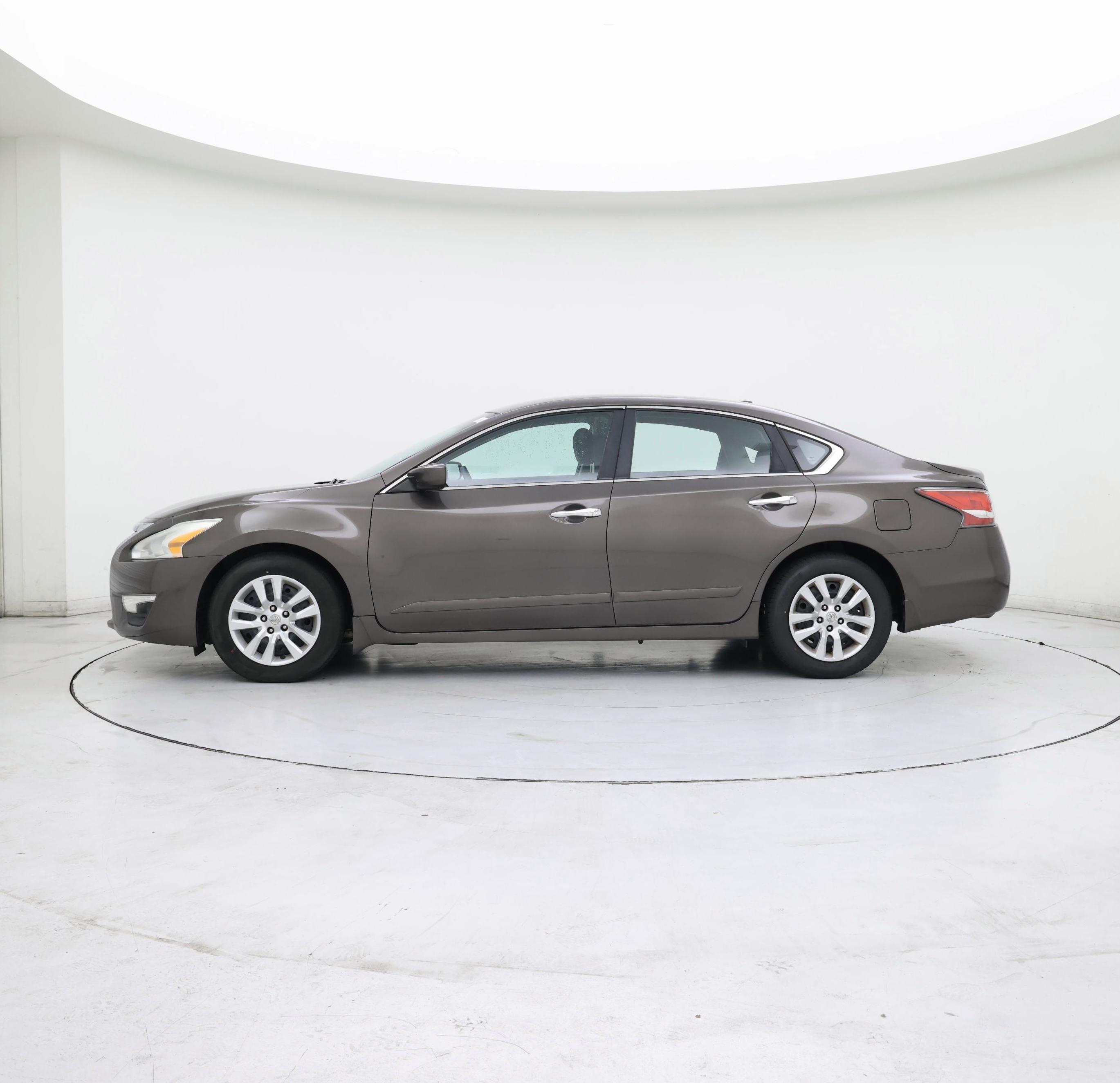 Thumbnail: 2014 Nissan Altima - 3