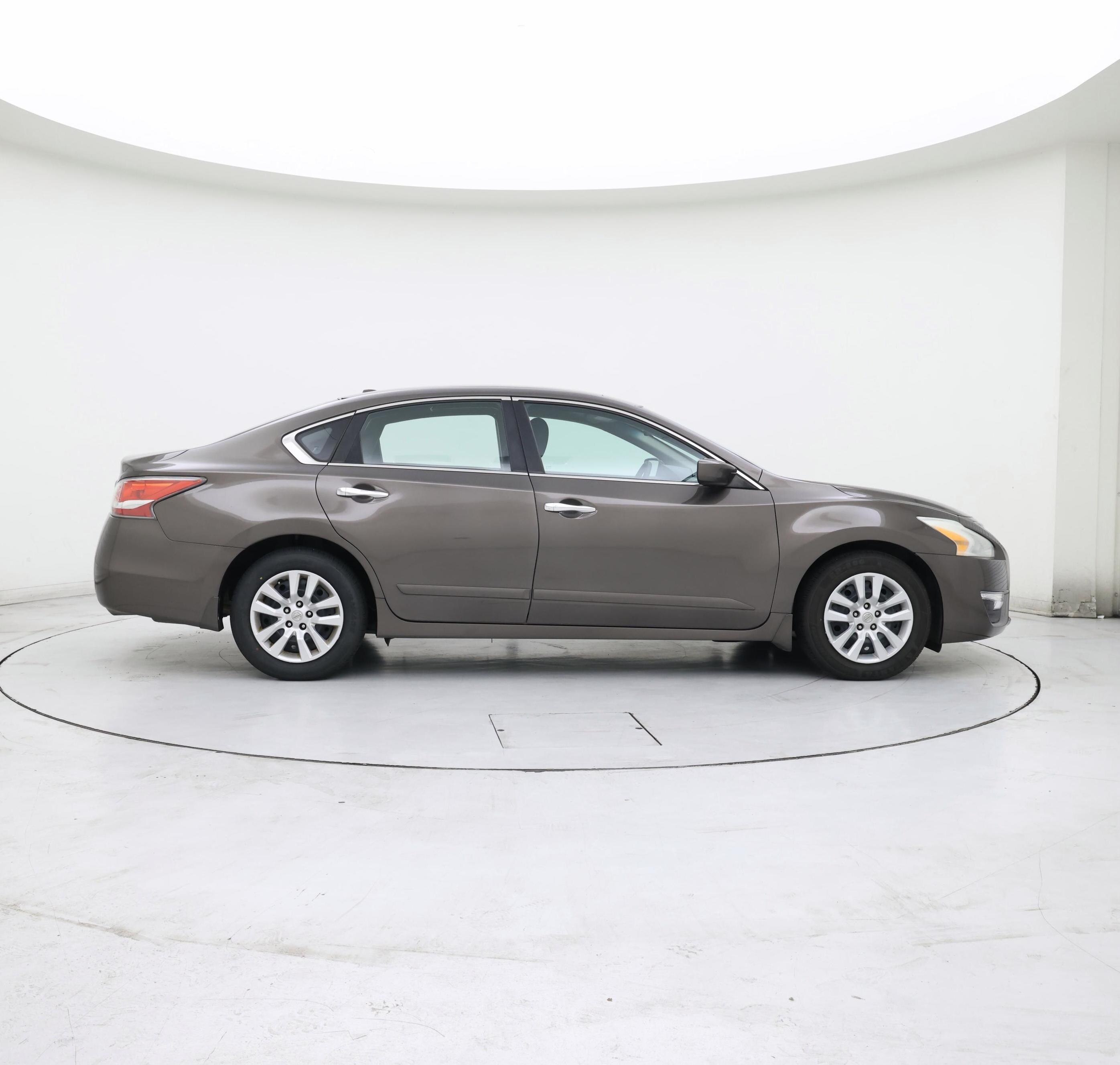 Thumbnail: 2014 Nissan Altima - 7