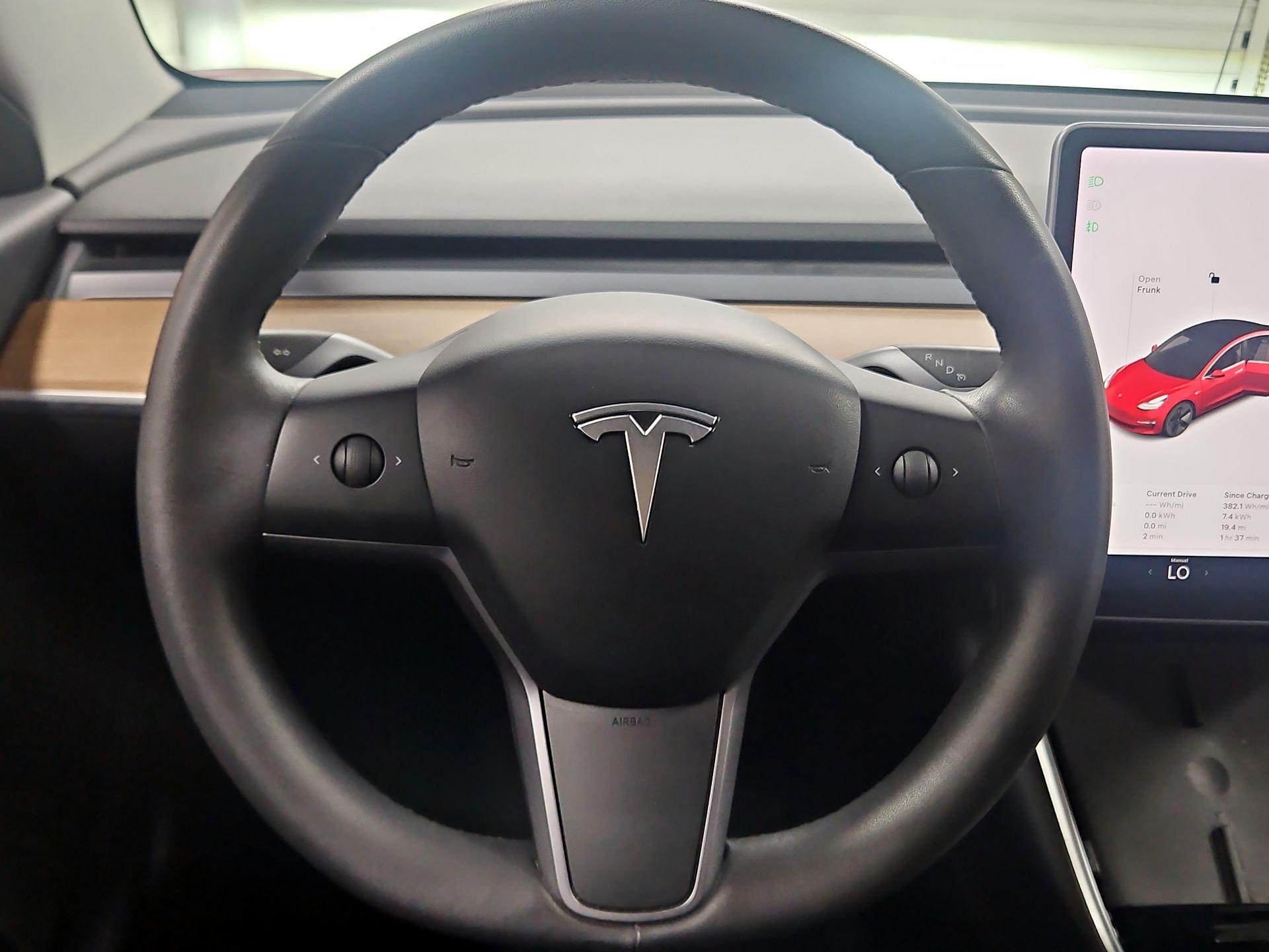 Thumbnail: 2020 Tesla Model 3 - 10