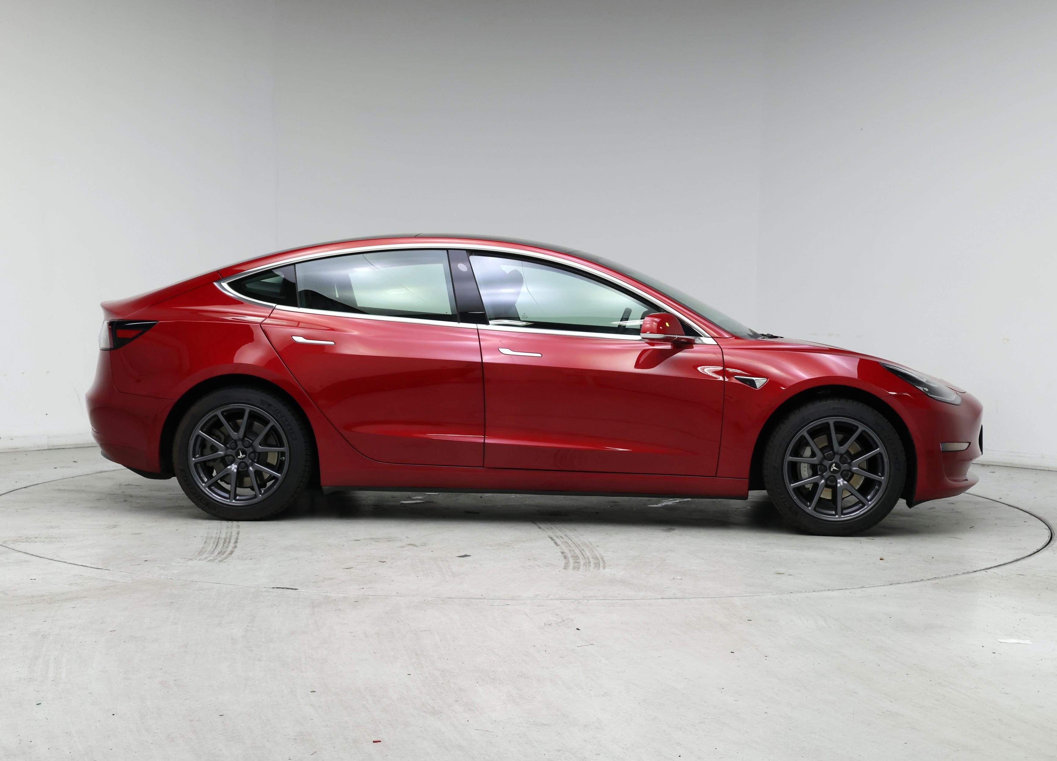 Thumbnail: 2020 Tesla Model 3 - 7