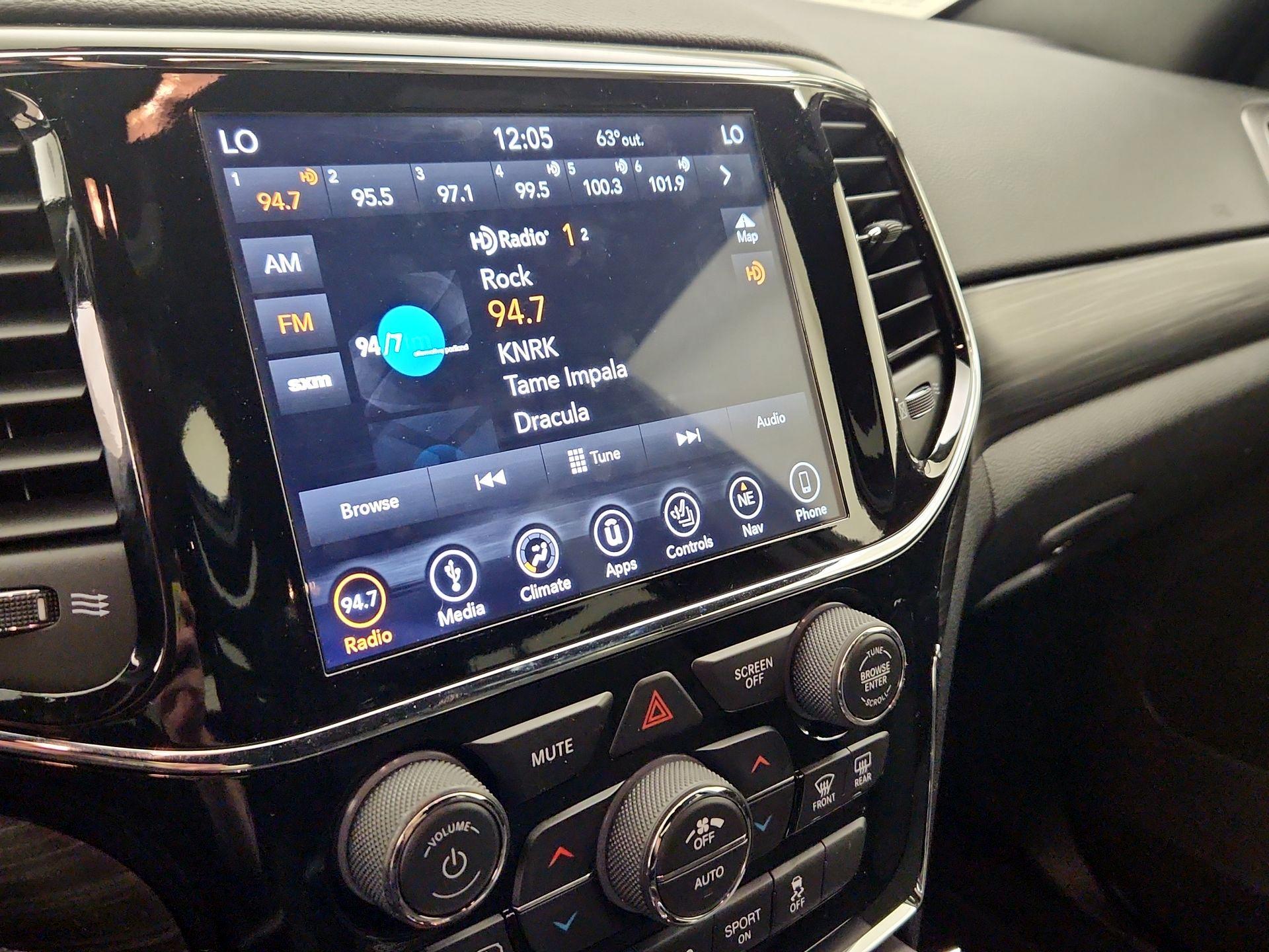 Thumbnail: 2019 Jeep Grand Cherokee - 16