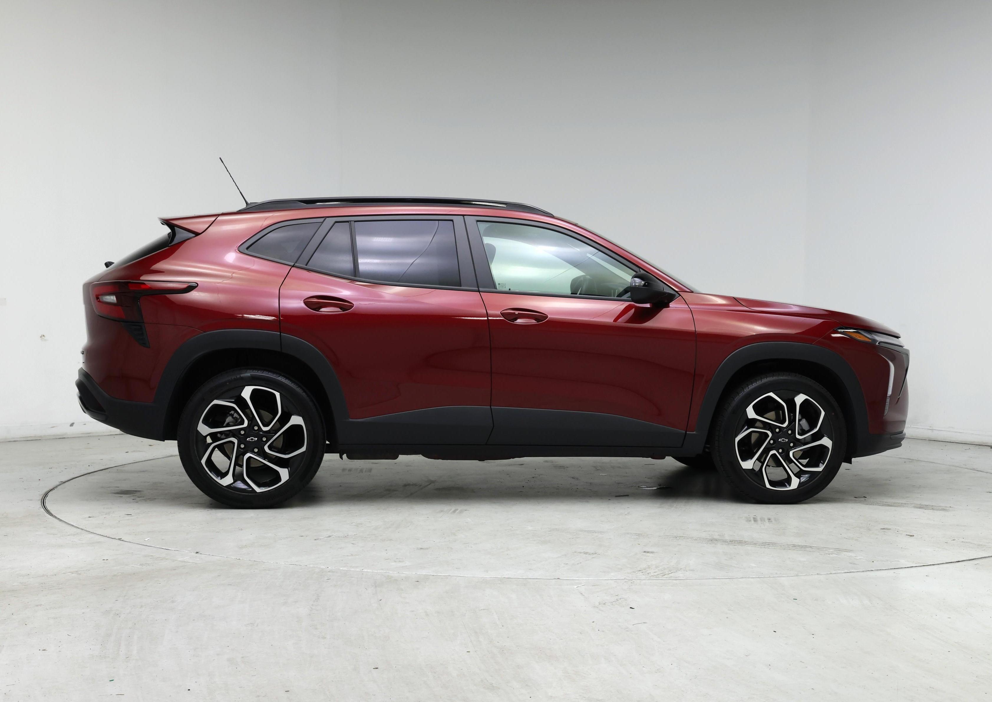Thumbnail: 2025 Chevrolet Trax - 7