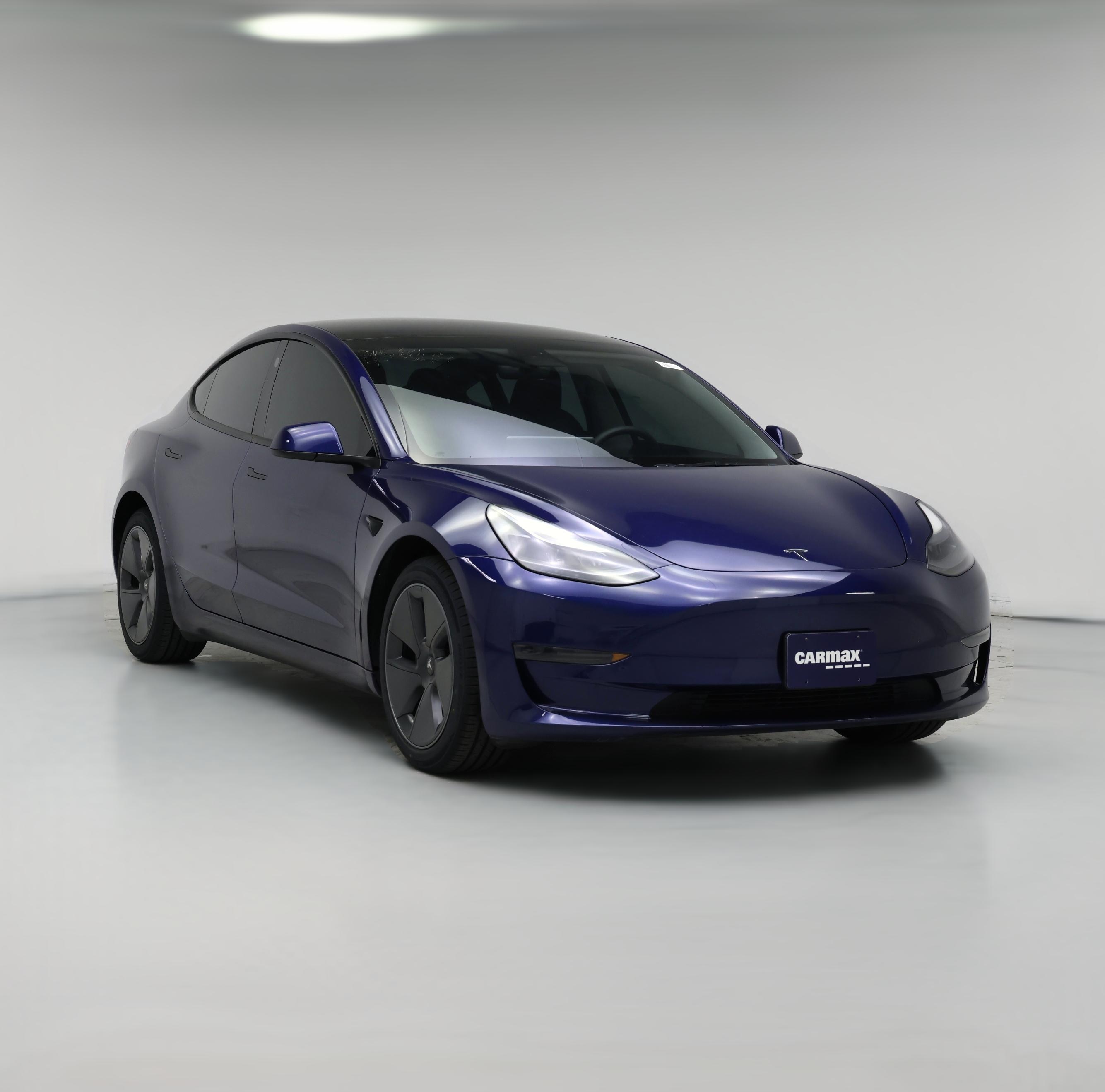 Thumbnail: 2023 Tesla Model 3 - 1
