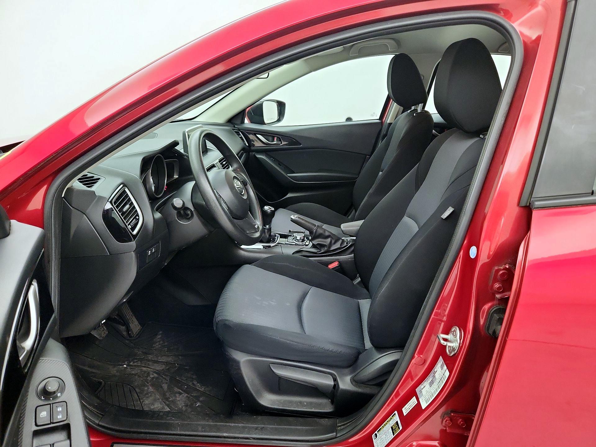 Thumbnail: 2016 Mazda Mazda3 - 11