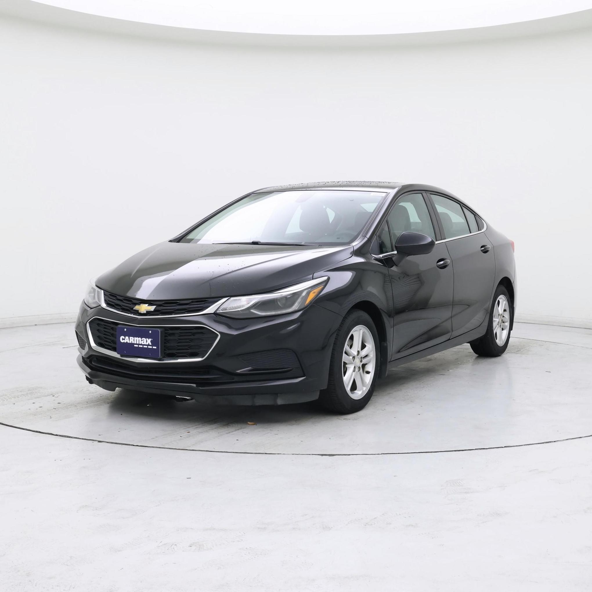 Thumbnail: 2017 Chevrolet Cruze - 4