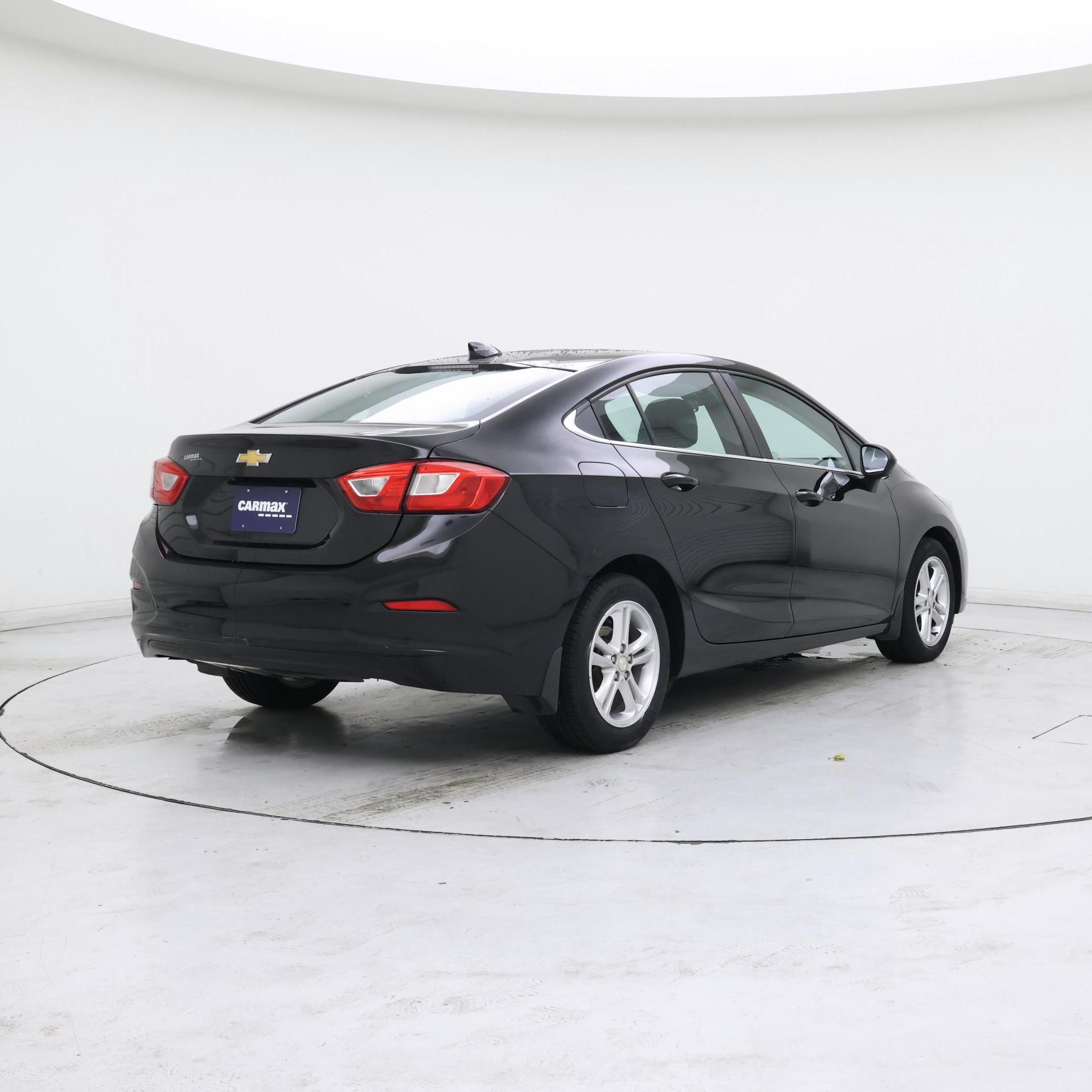 Thumbnail: 2017 Chevrolet Cruze - 8
