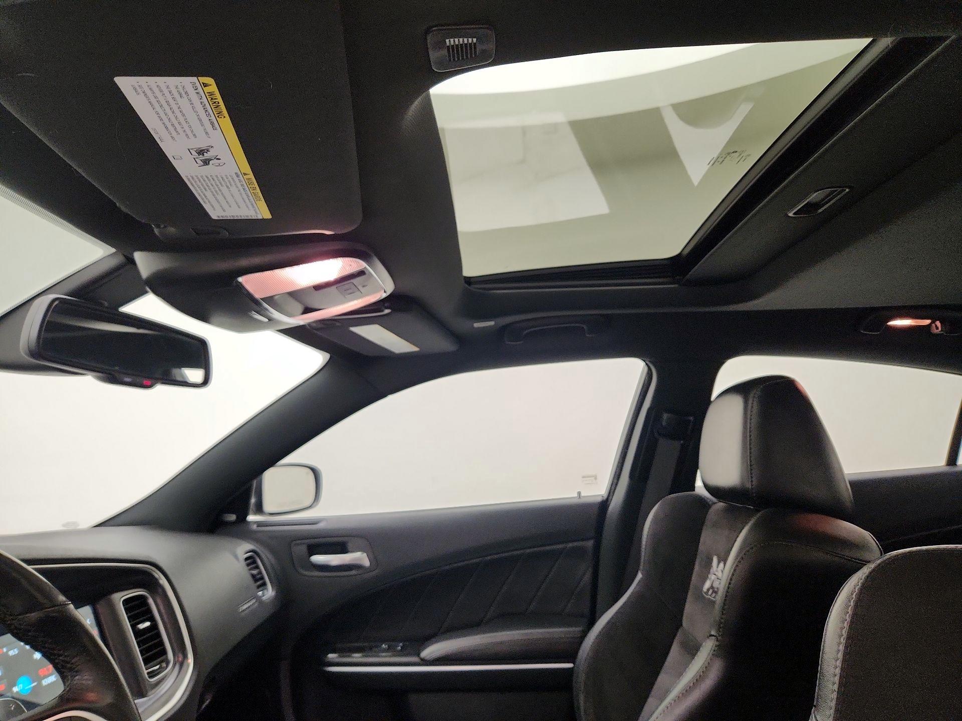 Thumbnail: 2018 Dodge Charger - 19