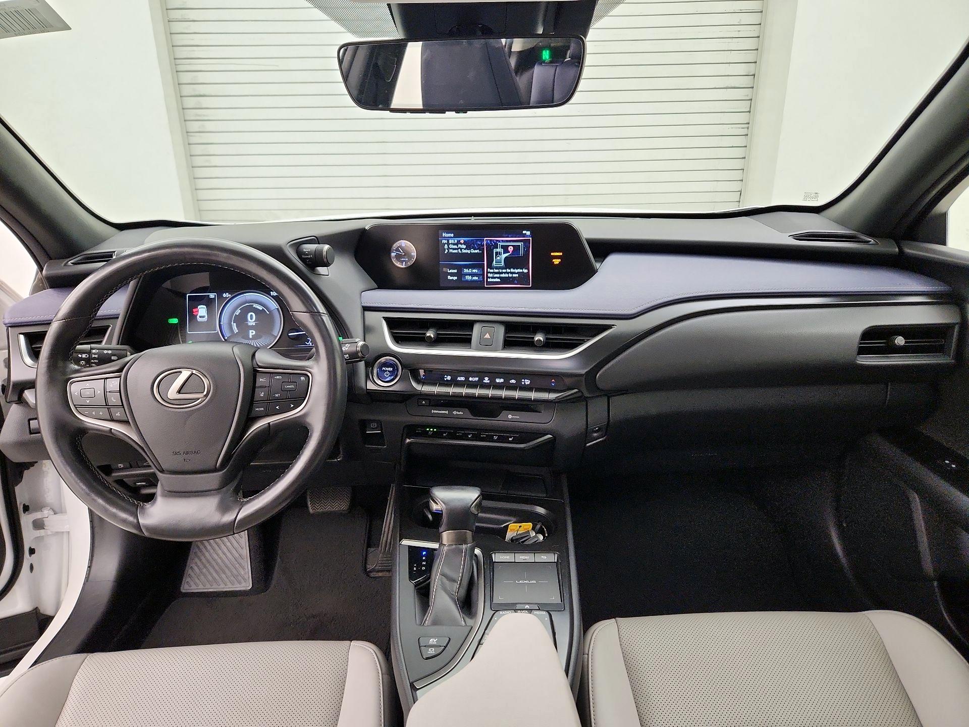 Thumbnail: 2020 Lexus UX - 9