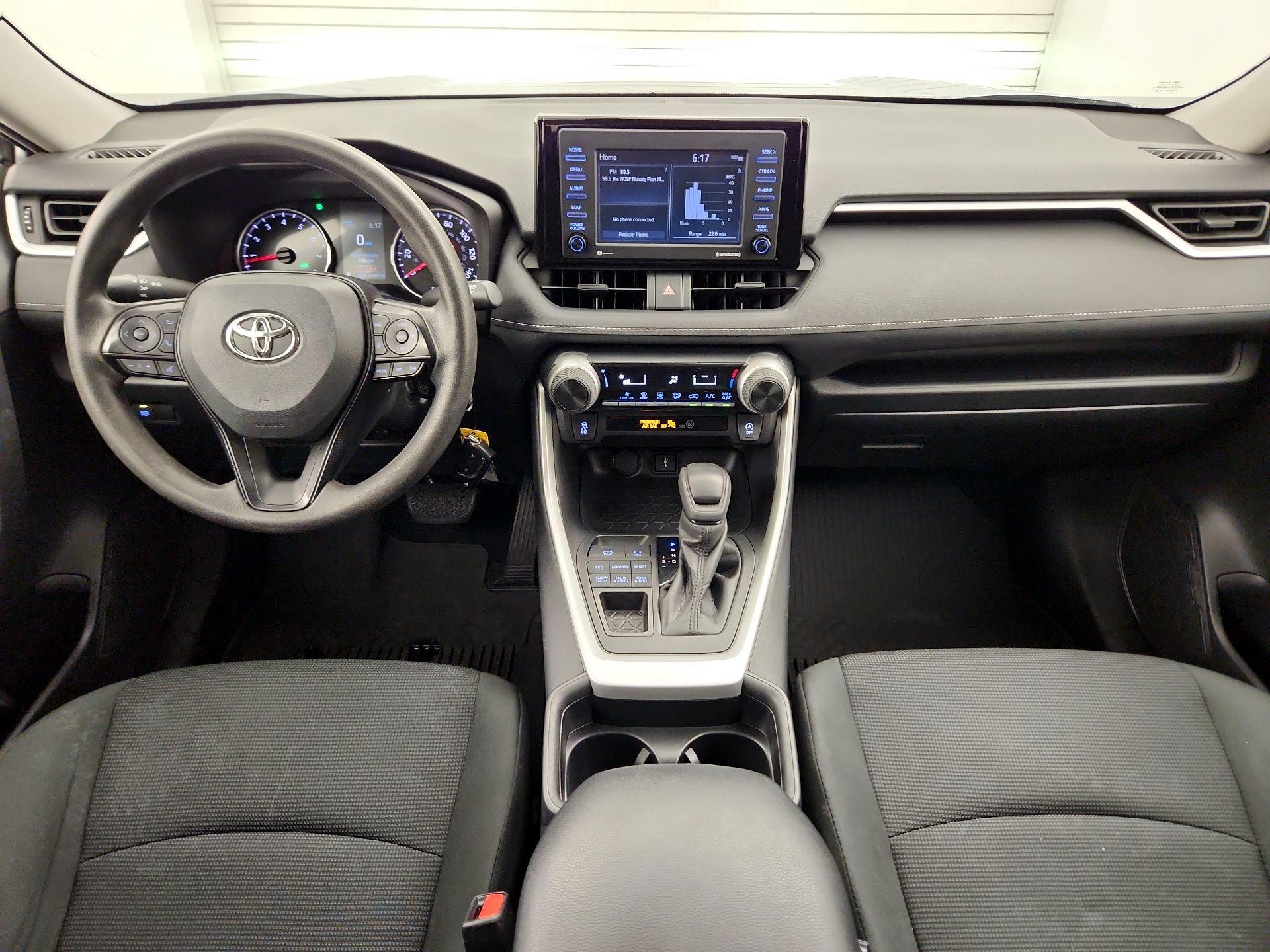 Thumbnail: 2021 Toyota RAV4 - 9