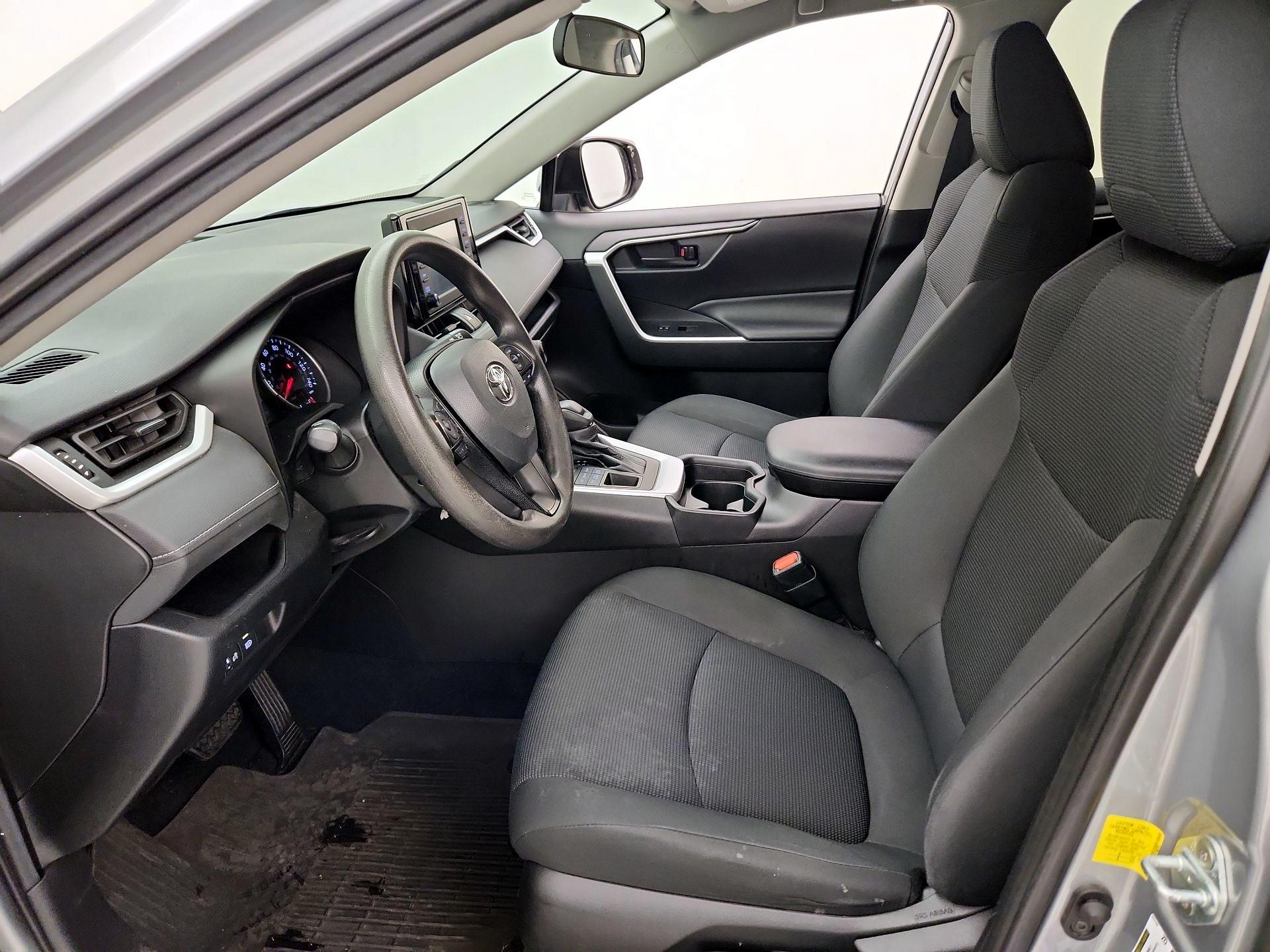Thumbnail: 2021 Toyota RAV4 - 11
