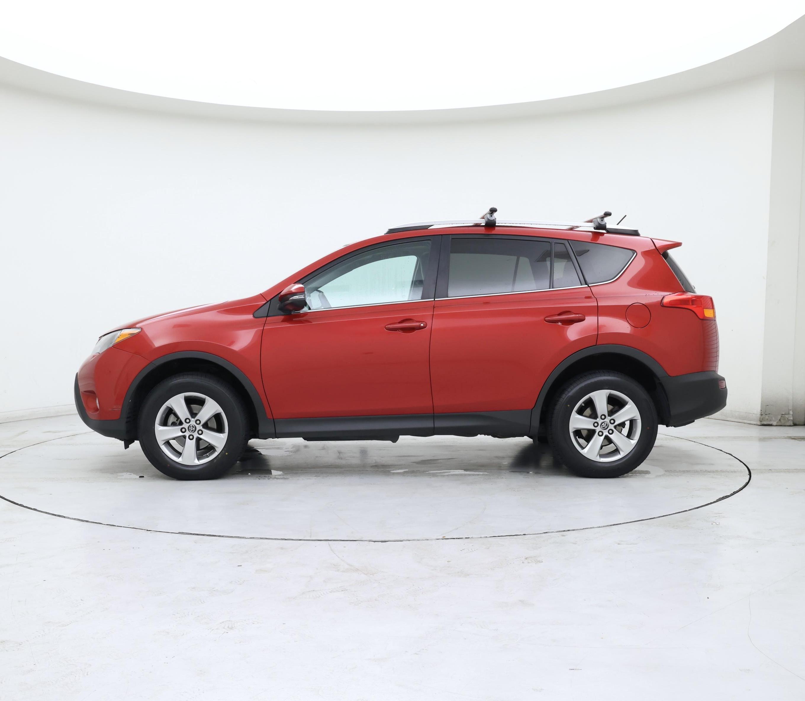 Thumbnail: 2015 Toyota RAV4 - 3