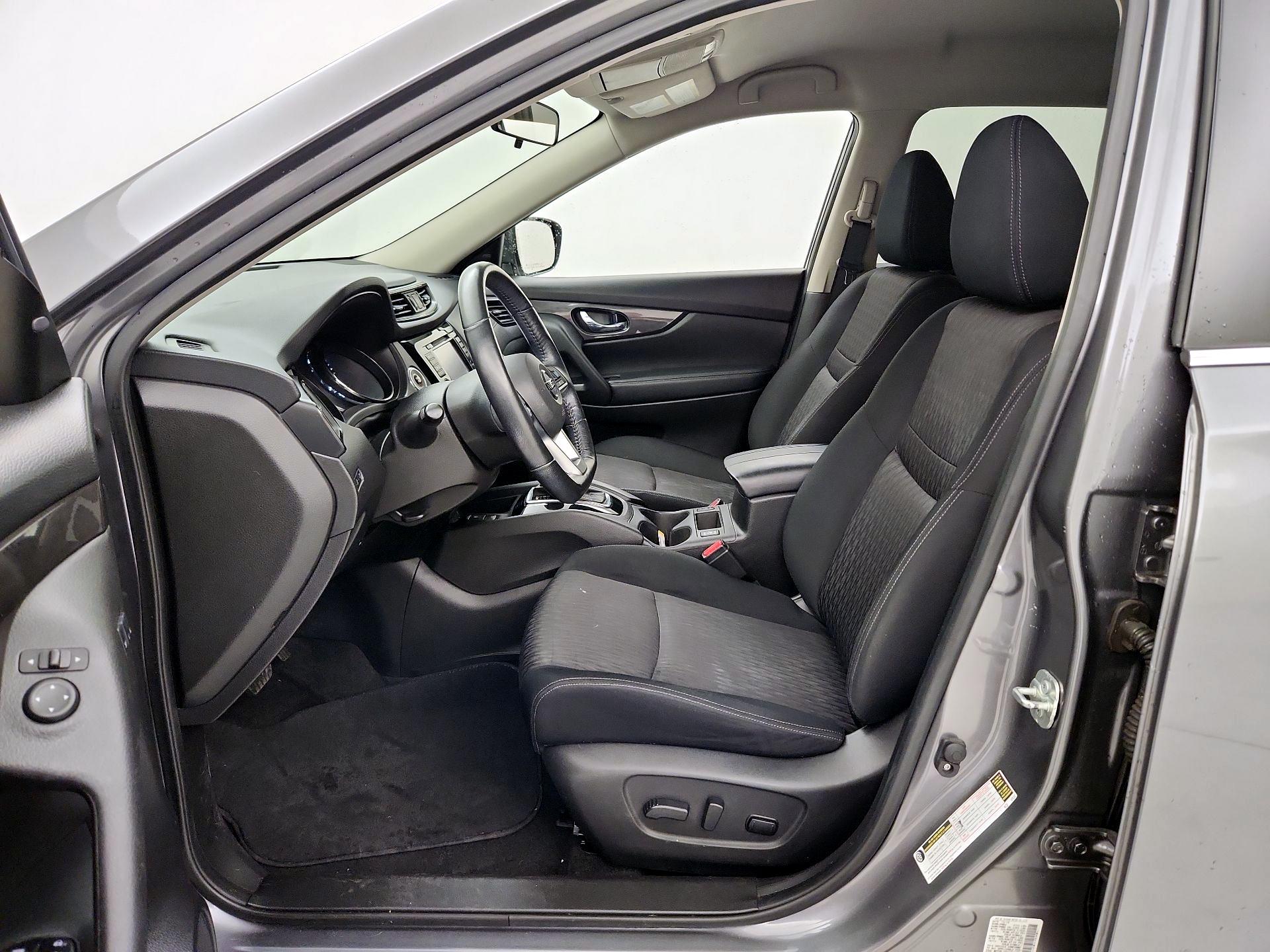 Thumbnail: 2019 Nissan Rogue - 11