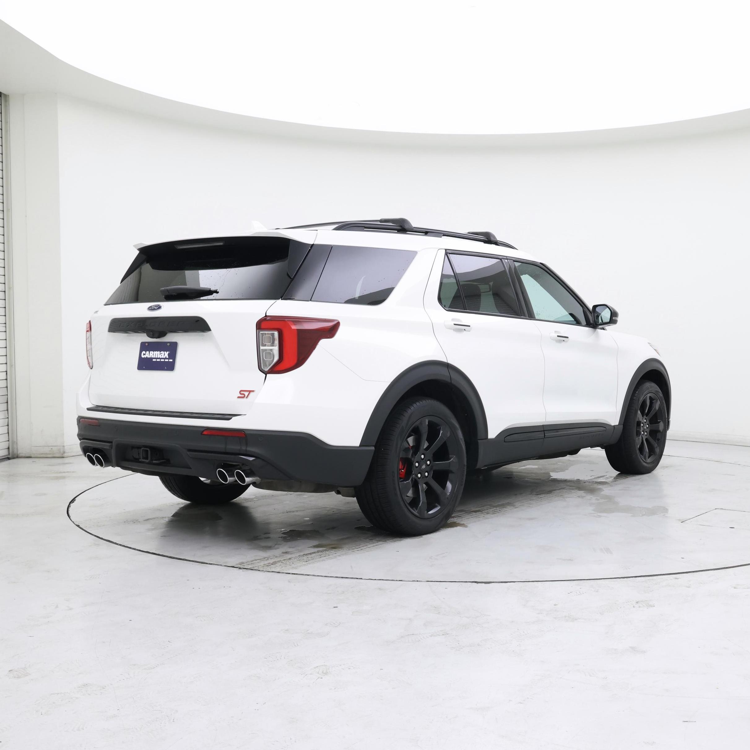 Thumbnail: 2023 Ford Explorer - 8