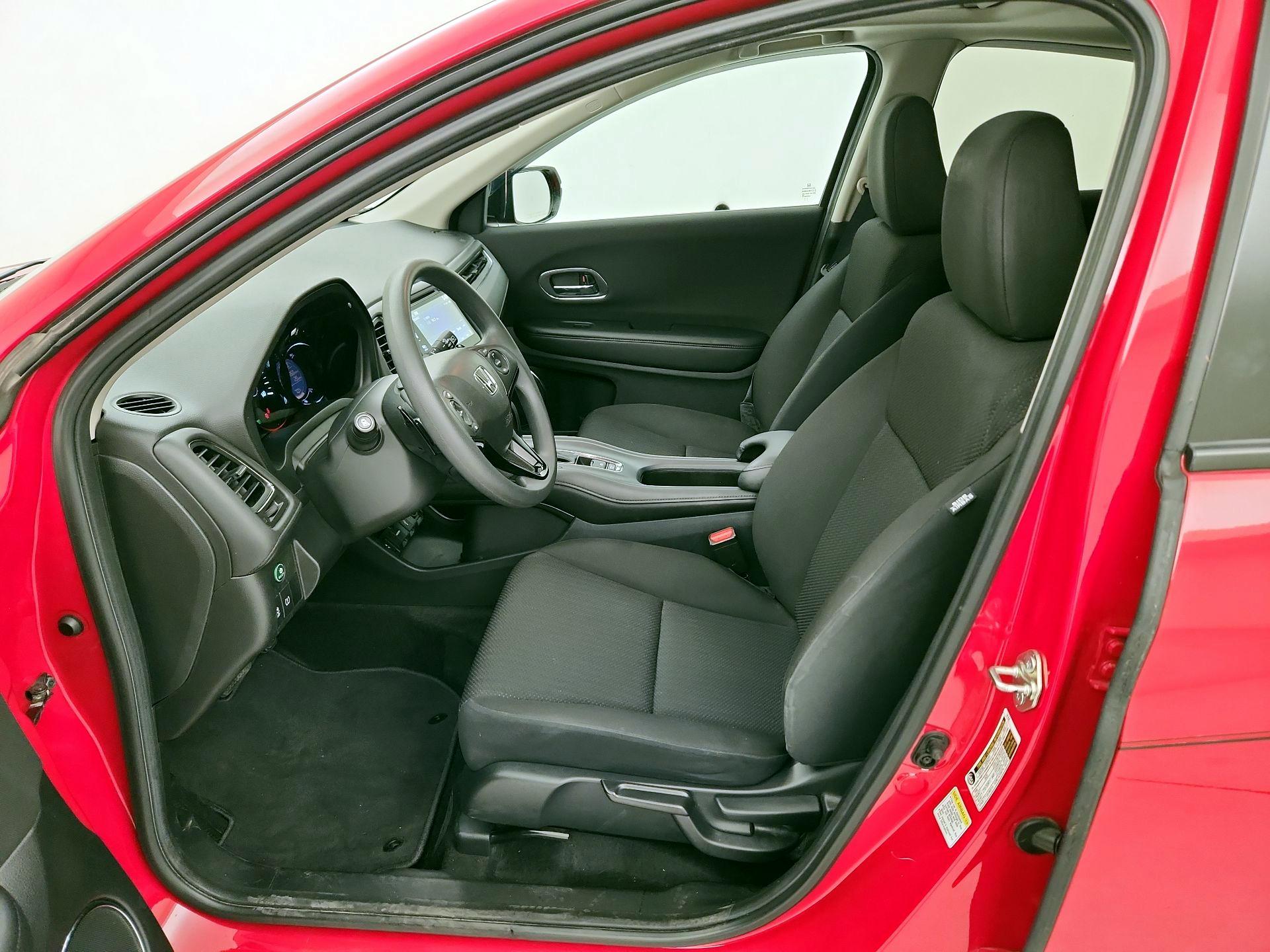 Thumbnail: 2016 Honda HR-V - 11