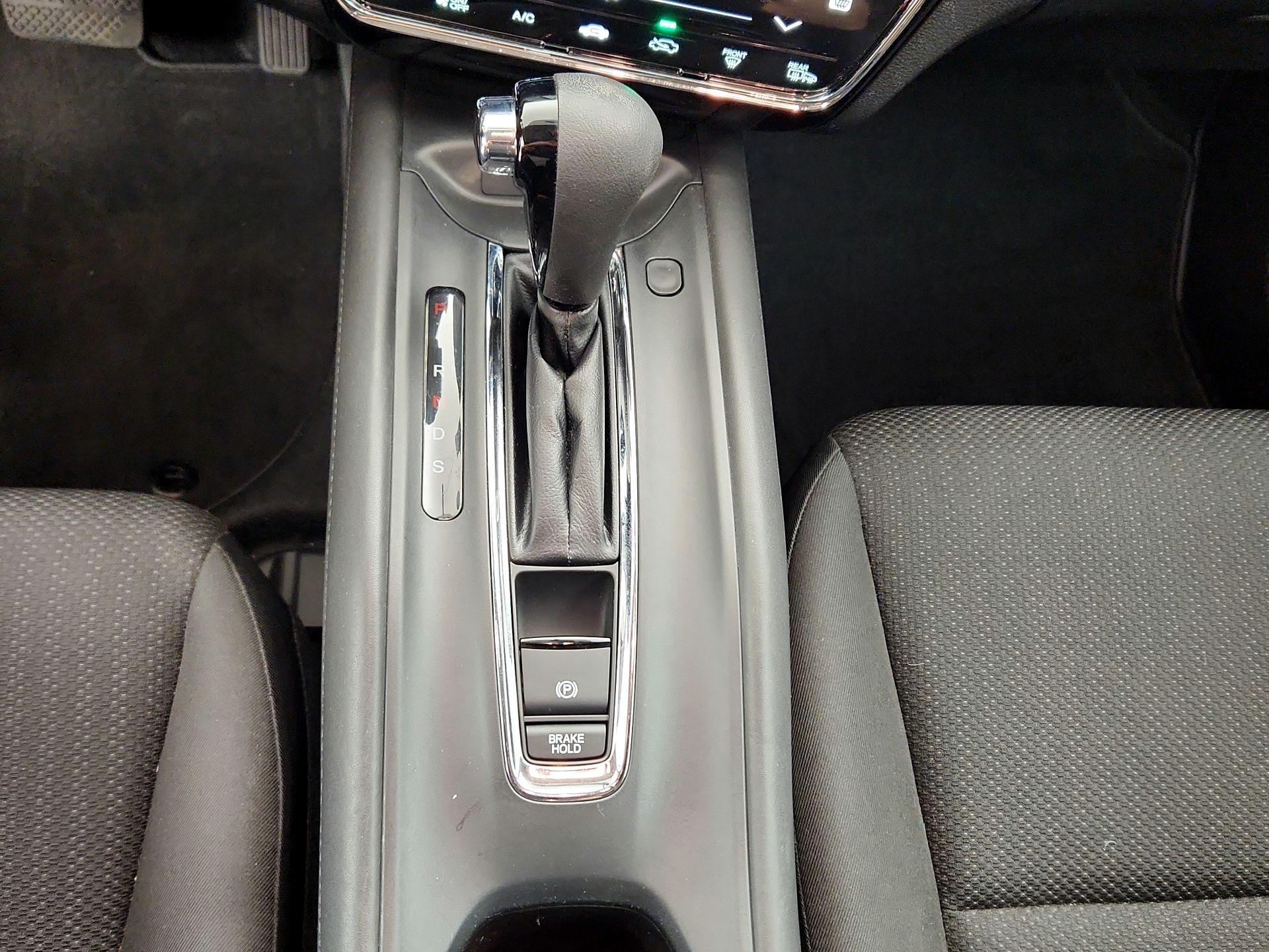 Thumbnail: 2016 Honda HR-V - 17