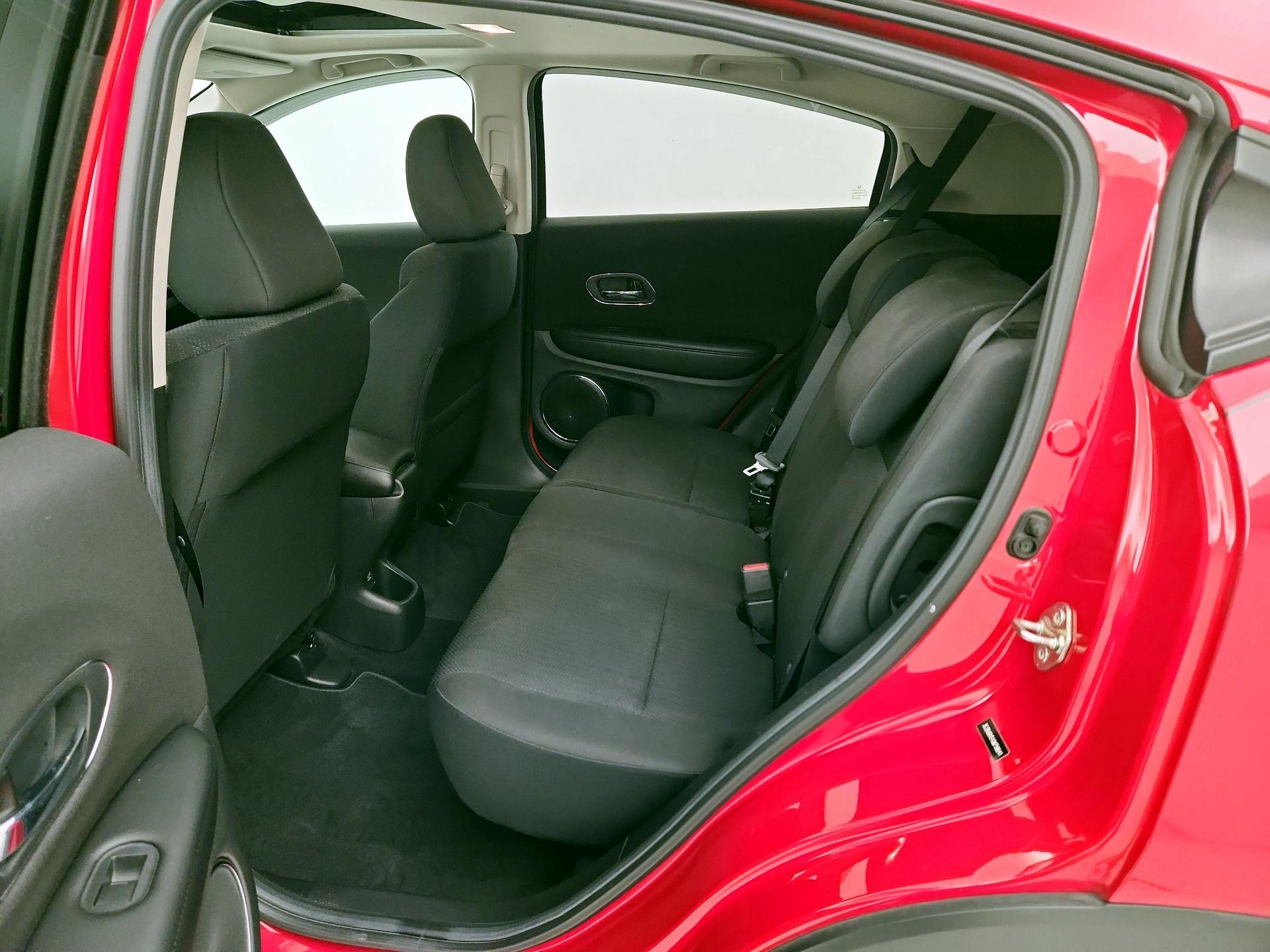 Thumbnail: 2016 Honda HR-V - 20