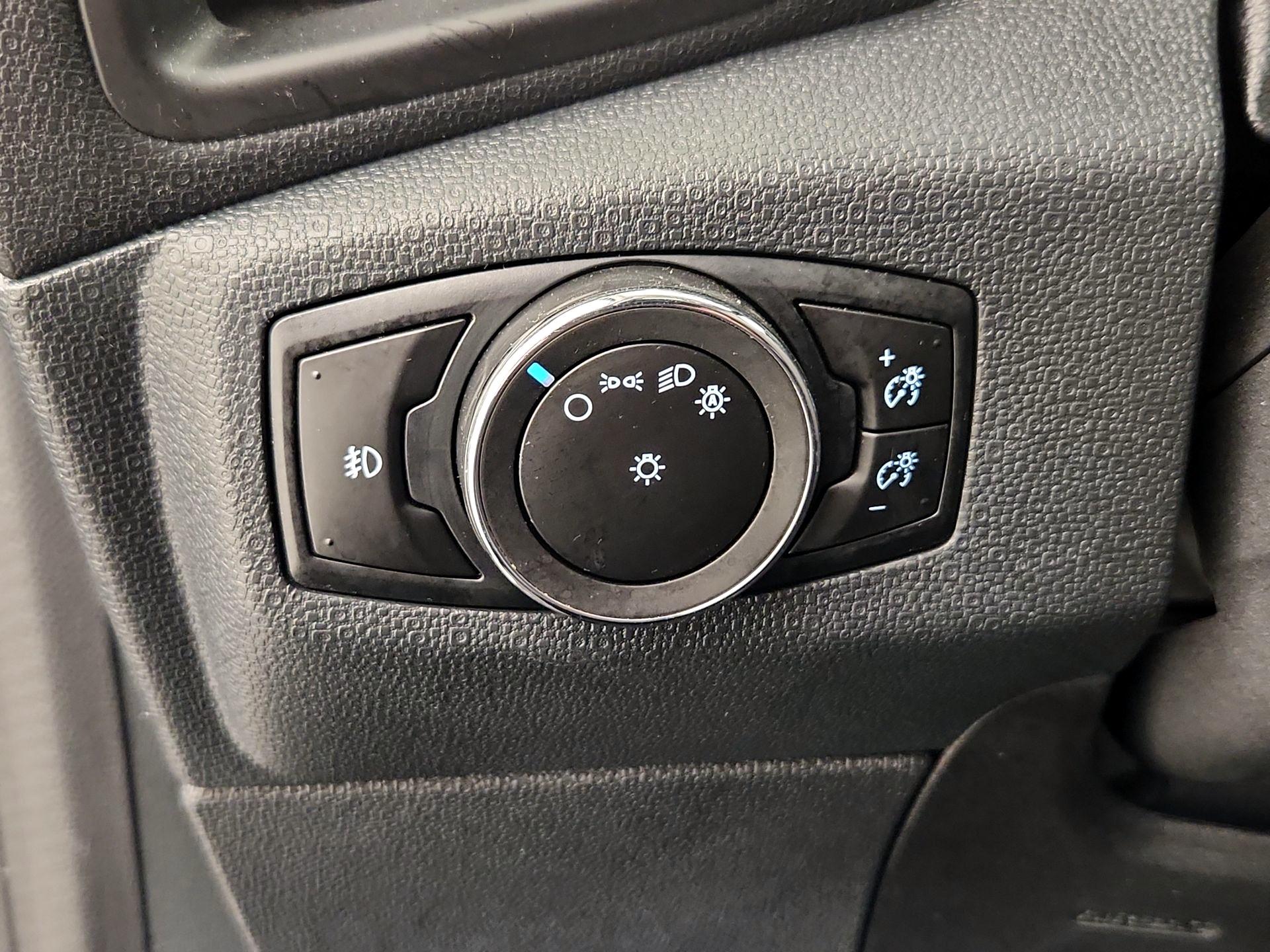 Thumbnail: 2019 Ford EcoSport - 13