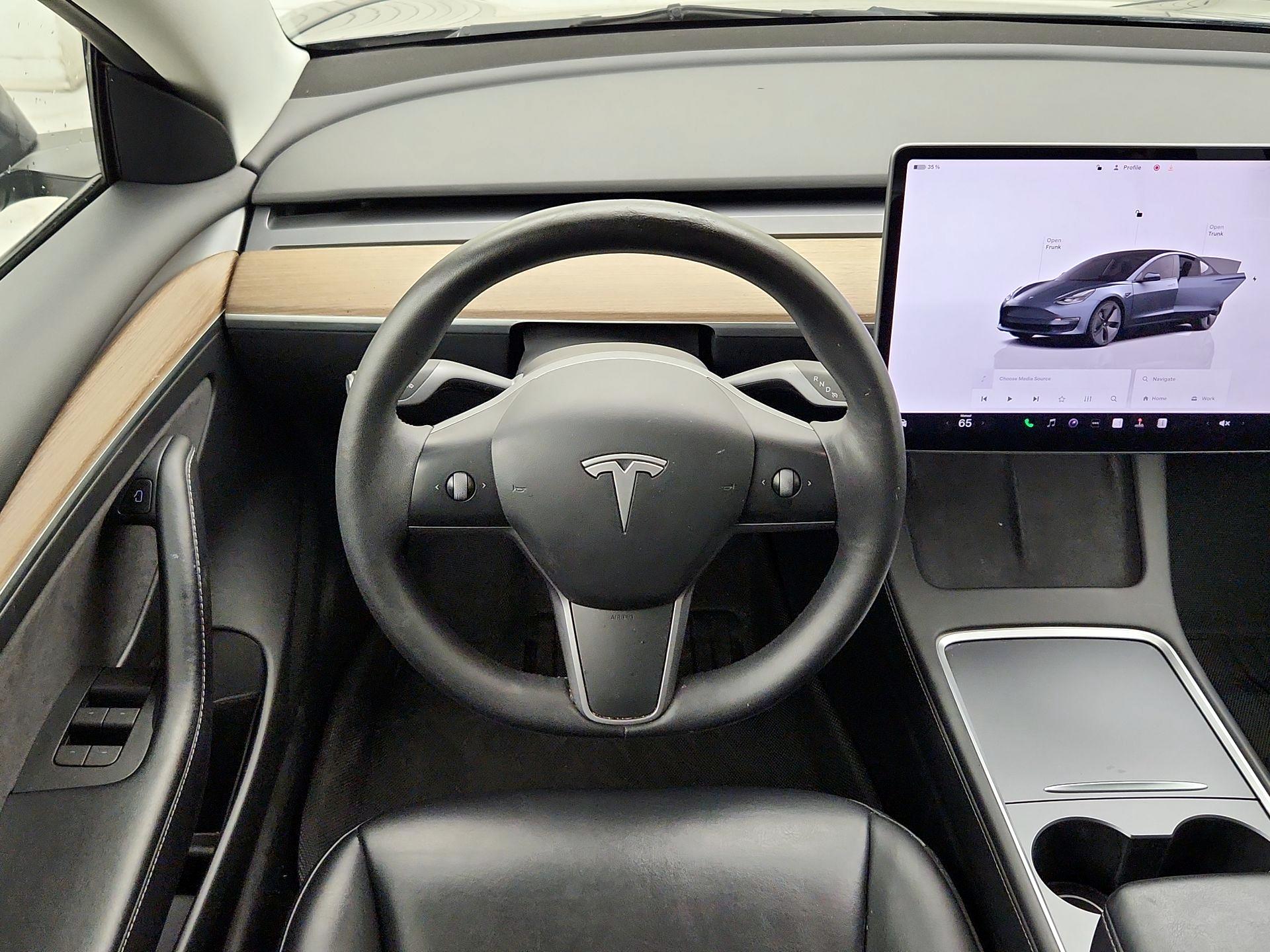 Thumbnail: 2023 Tesla Model 3 - 10
