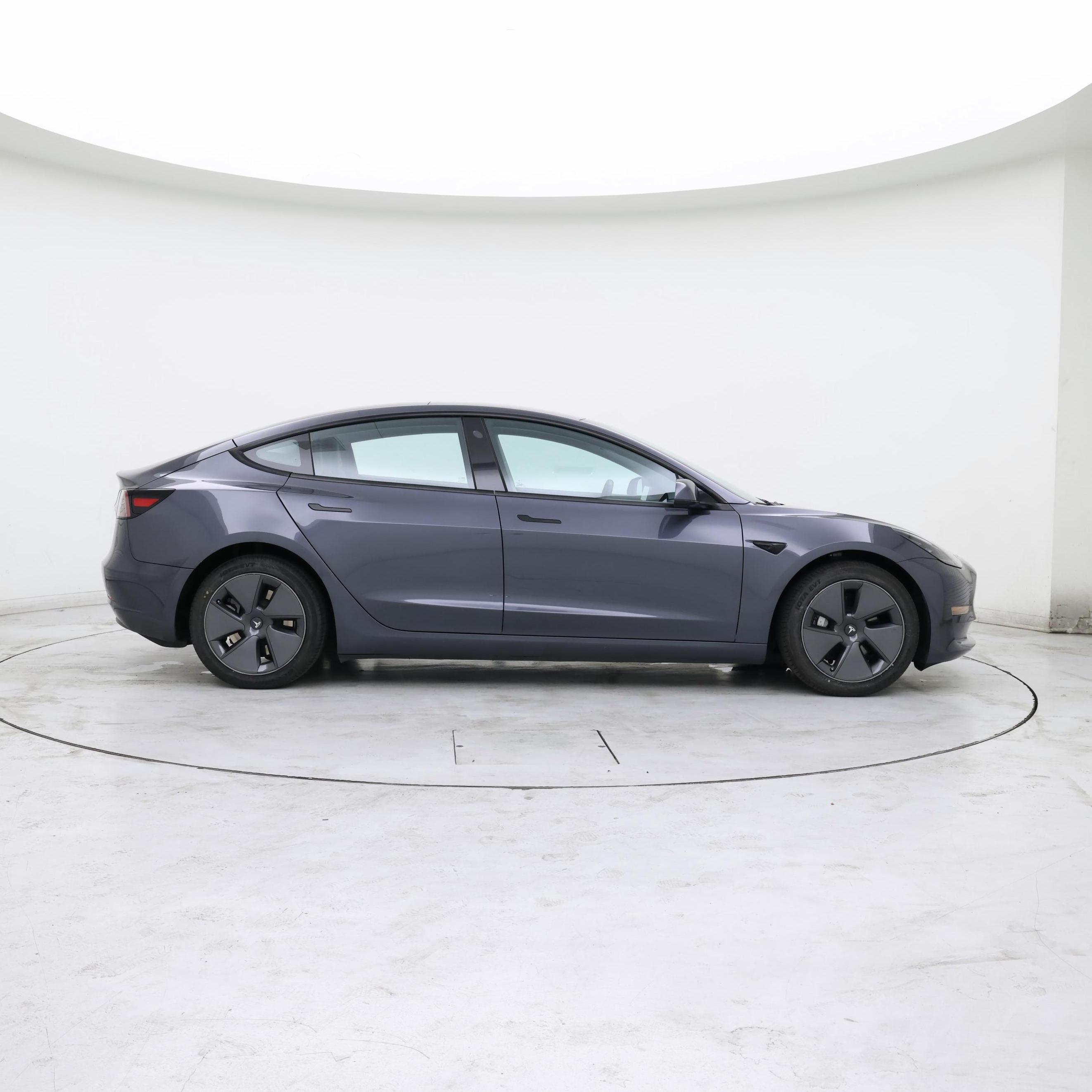 Thumbnail: 2023 Tesla Model 3 - 7