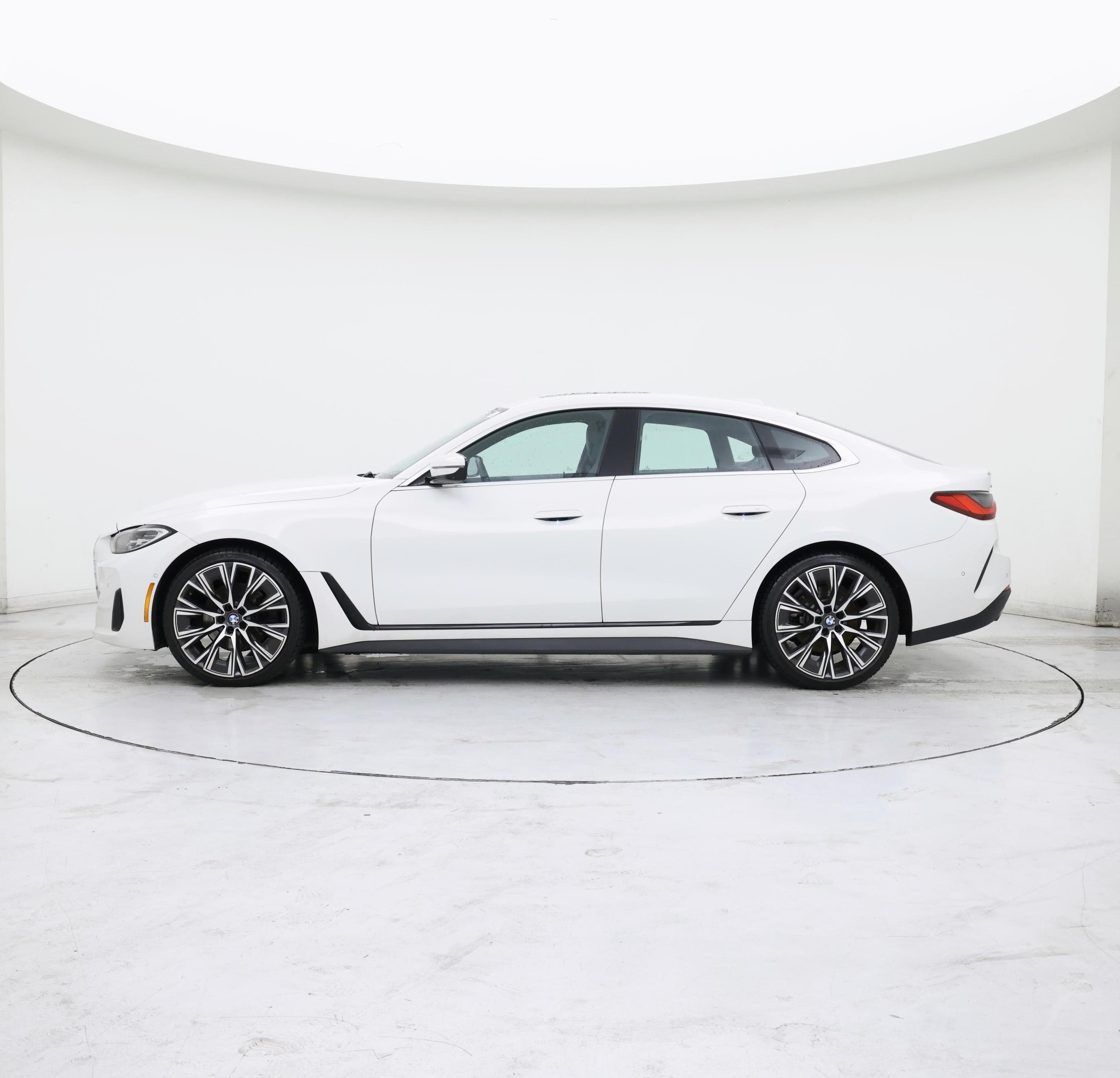 Thumbnail: 2024 BMW 4 Series - 3