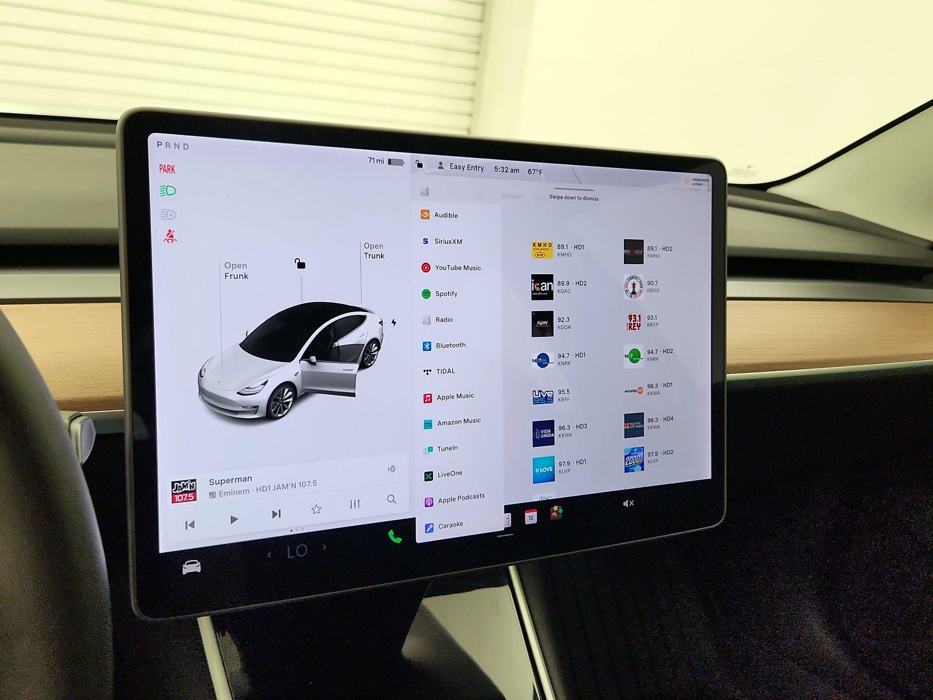 Thumbnail: 2020 Tesla Model 3 - 15