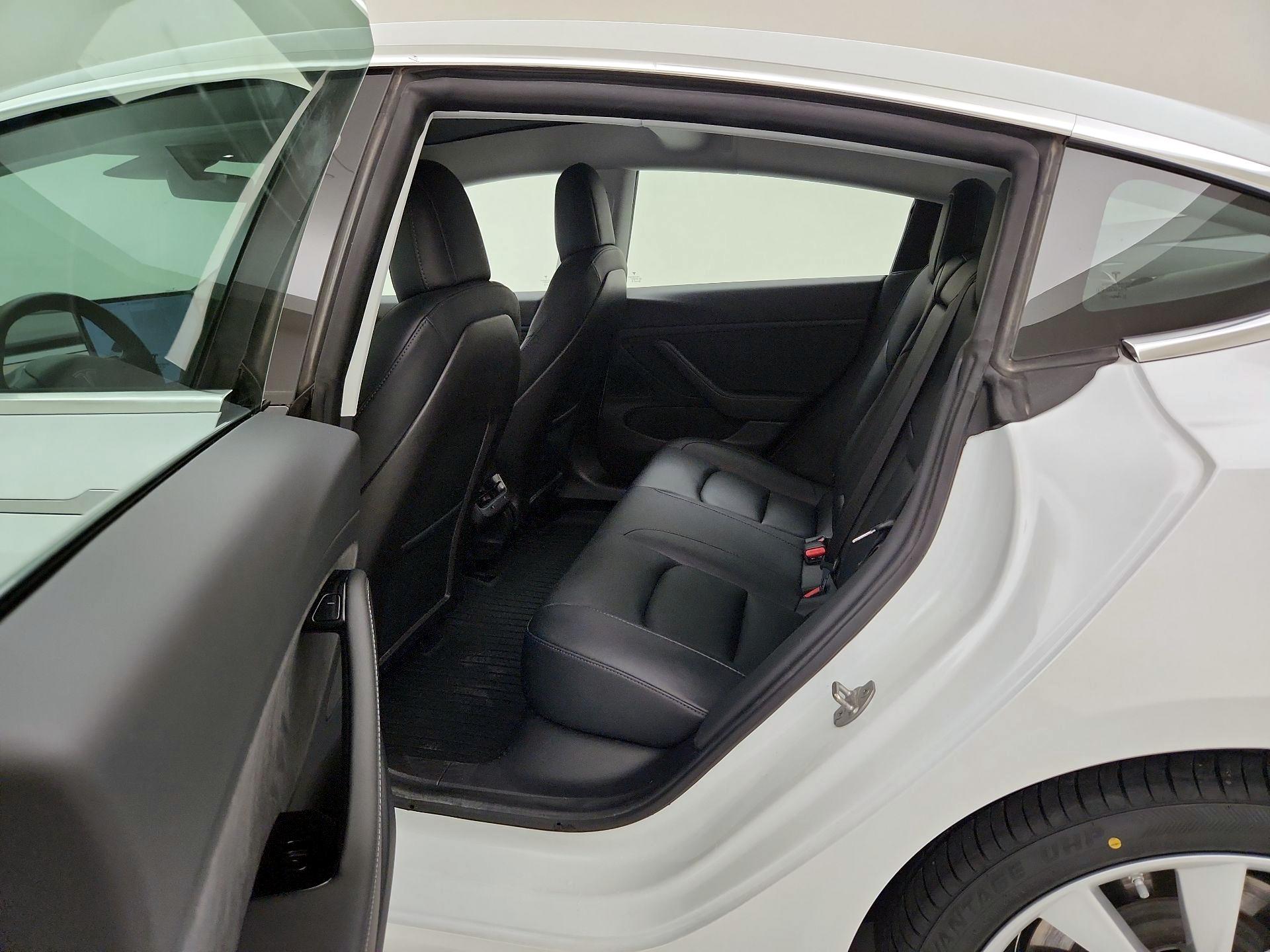 Thumbnail: 2020 Tesla Model 3 - 20